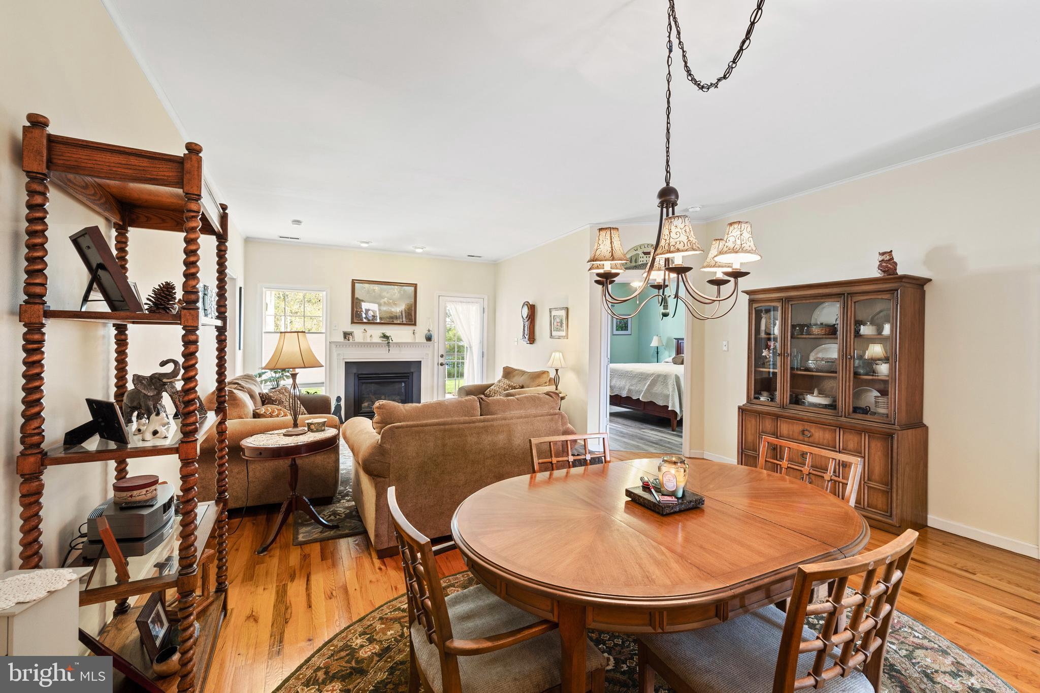 MOUNTAINVIEW - Residential