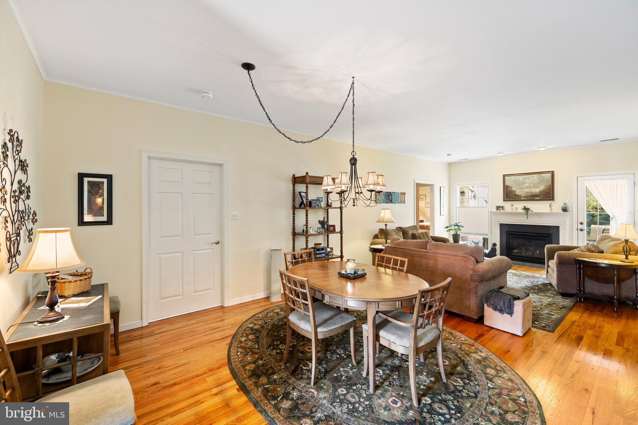 MOUNTAINVIEW - Residential