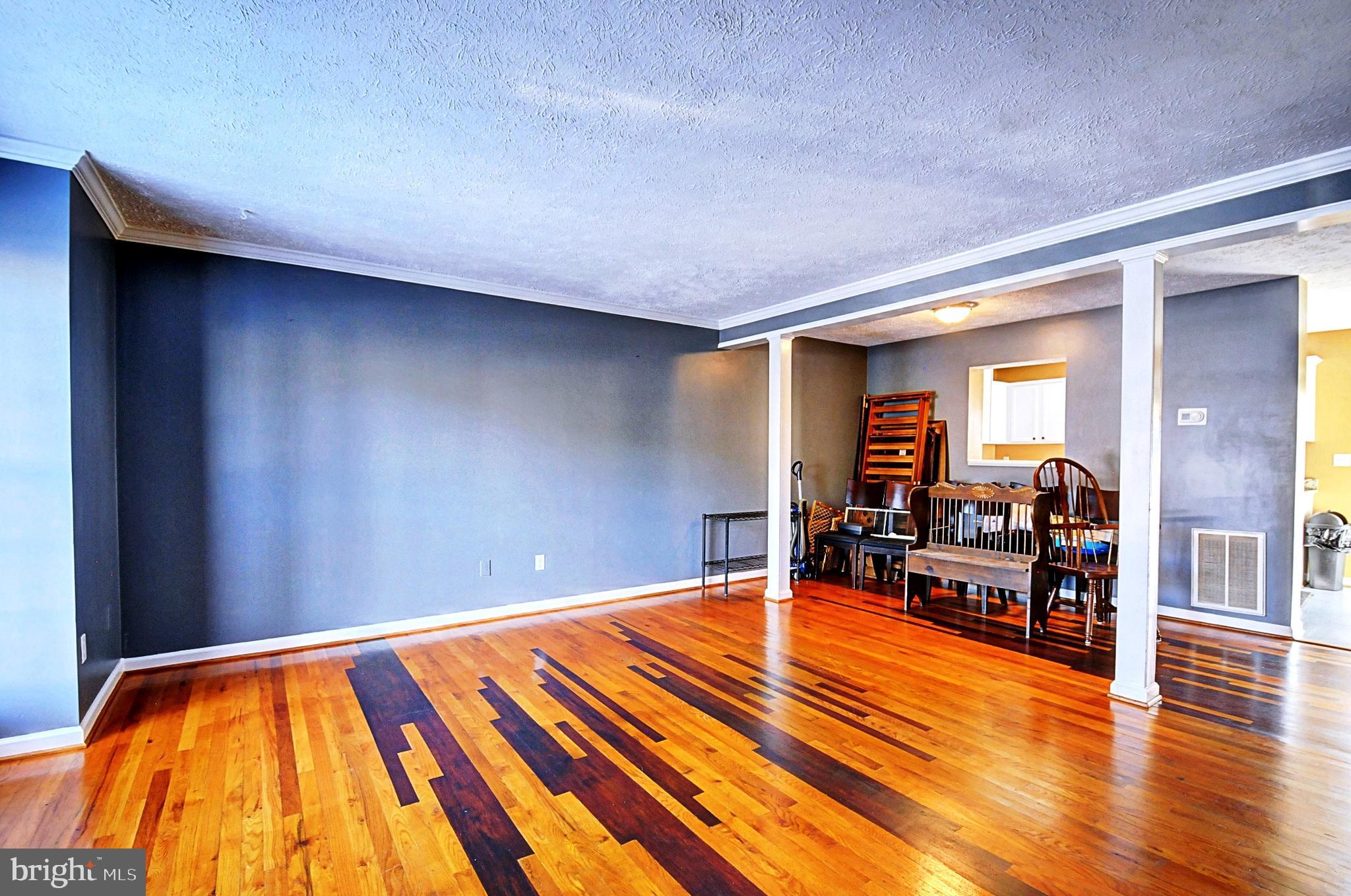 HUNTINGTON MEADOWS - Residential