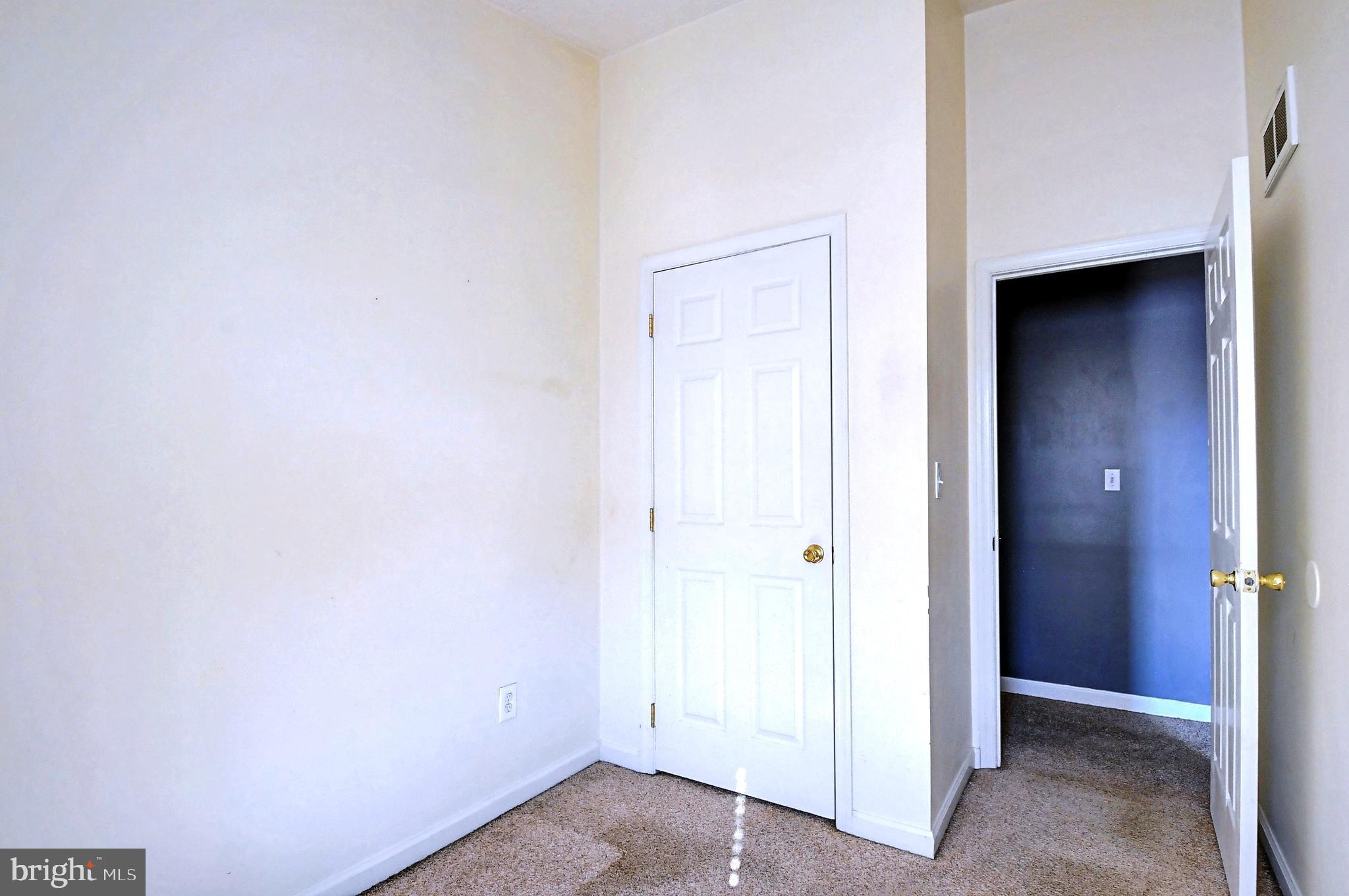 HUNTINGTON MEADOWS - Residential