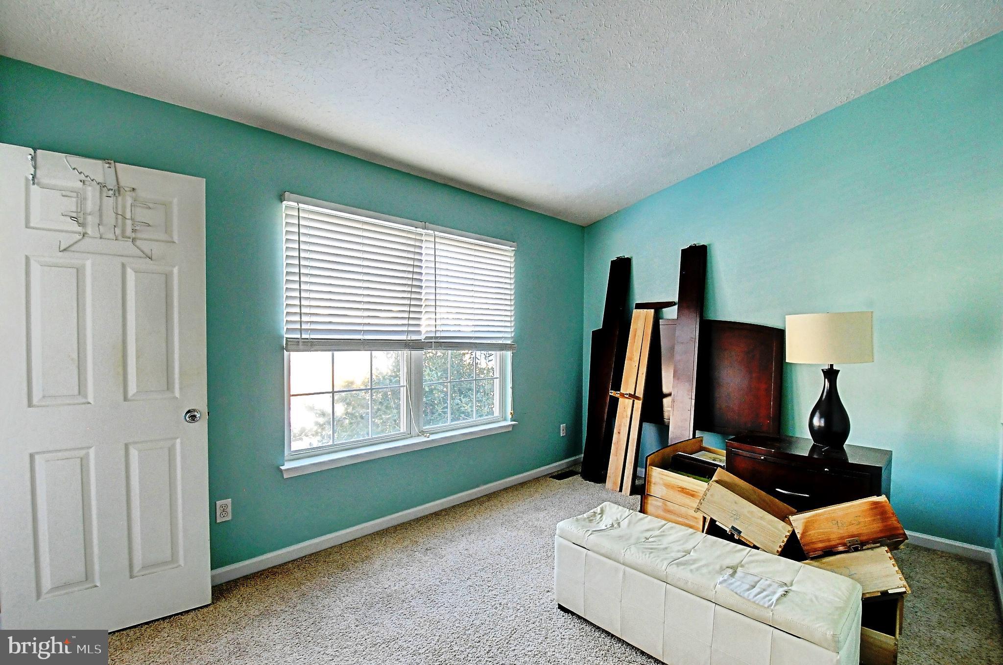 HUNTINGTON MEADOWS - Residential