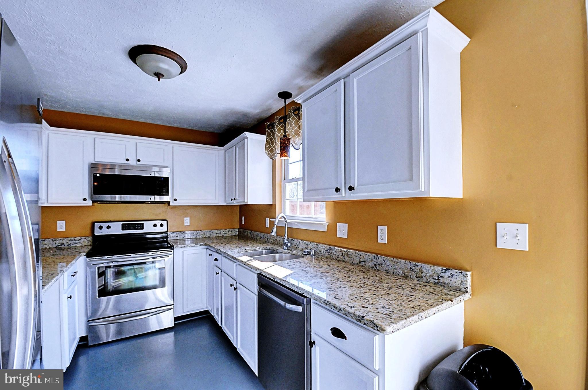 HUNTINGTON MEADOWS - Residential