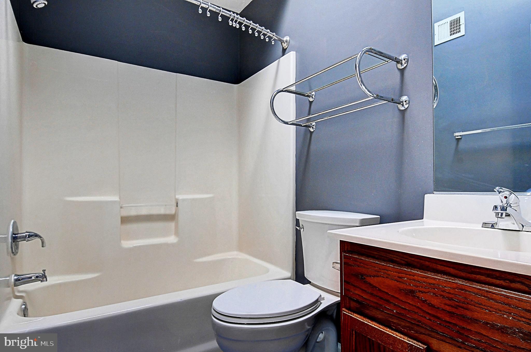 HUNTINGTON MEADOWS - Residential