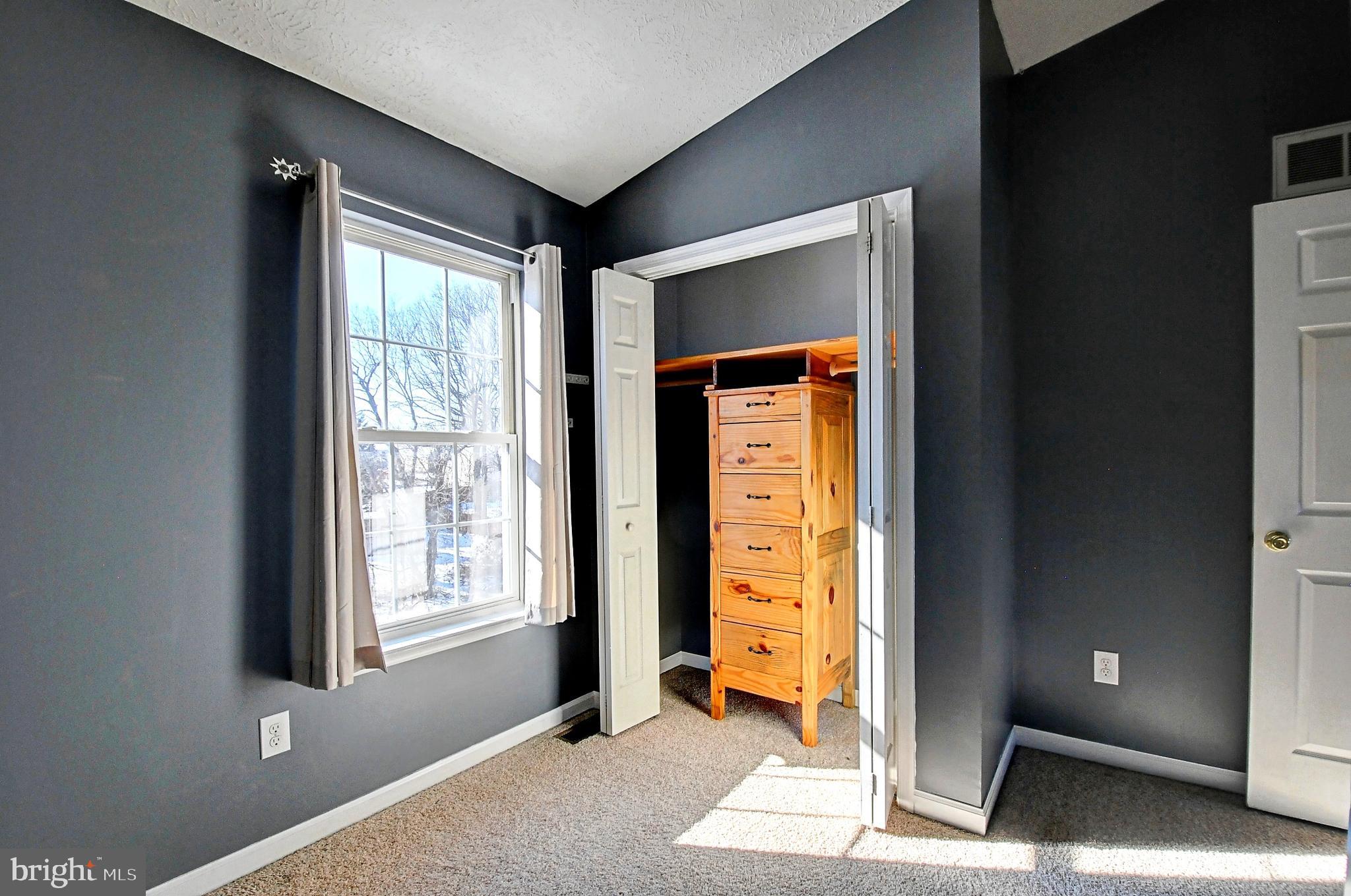 HUNTINGTON MEADOWS - Residential