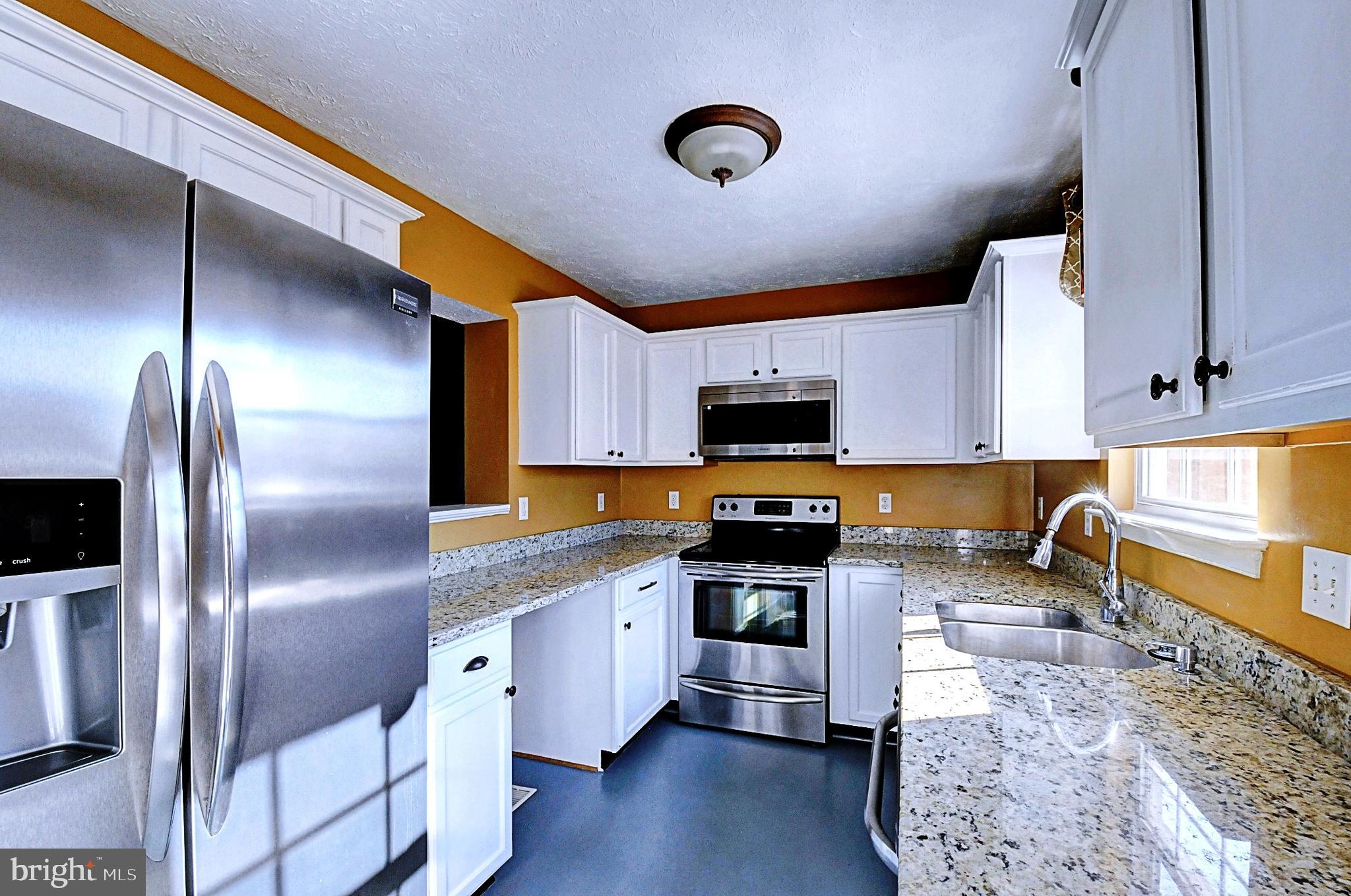 HUNTINGTON MEADOWS - Residential