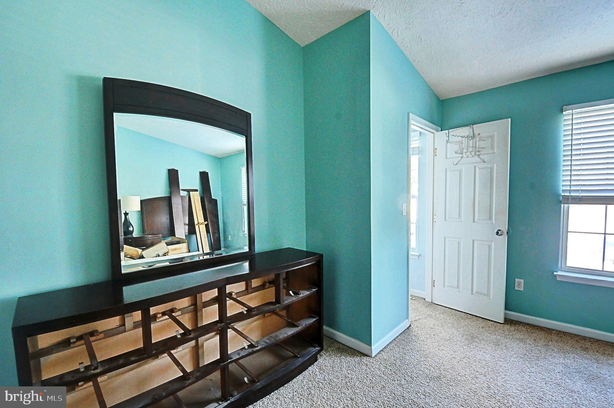 HUNTINGTON MEADOWS - Residential