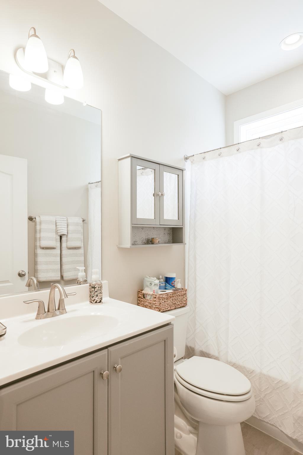 CEDAR MEADOWS - Residential