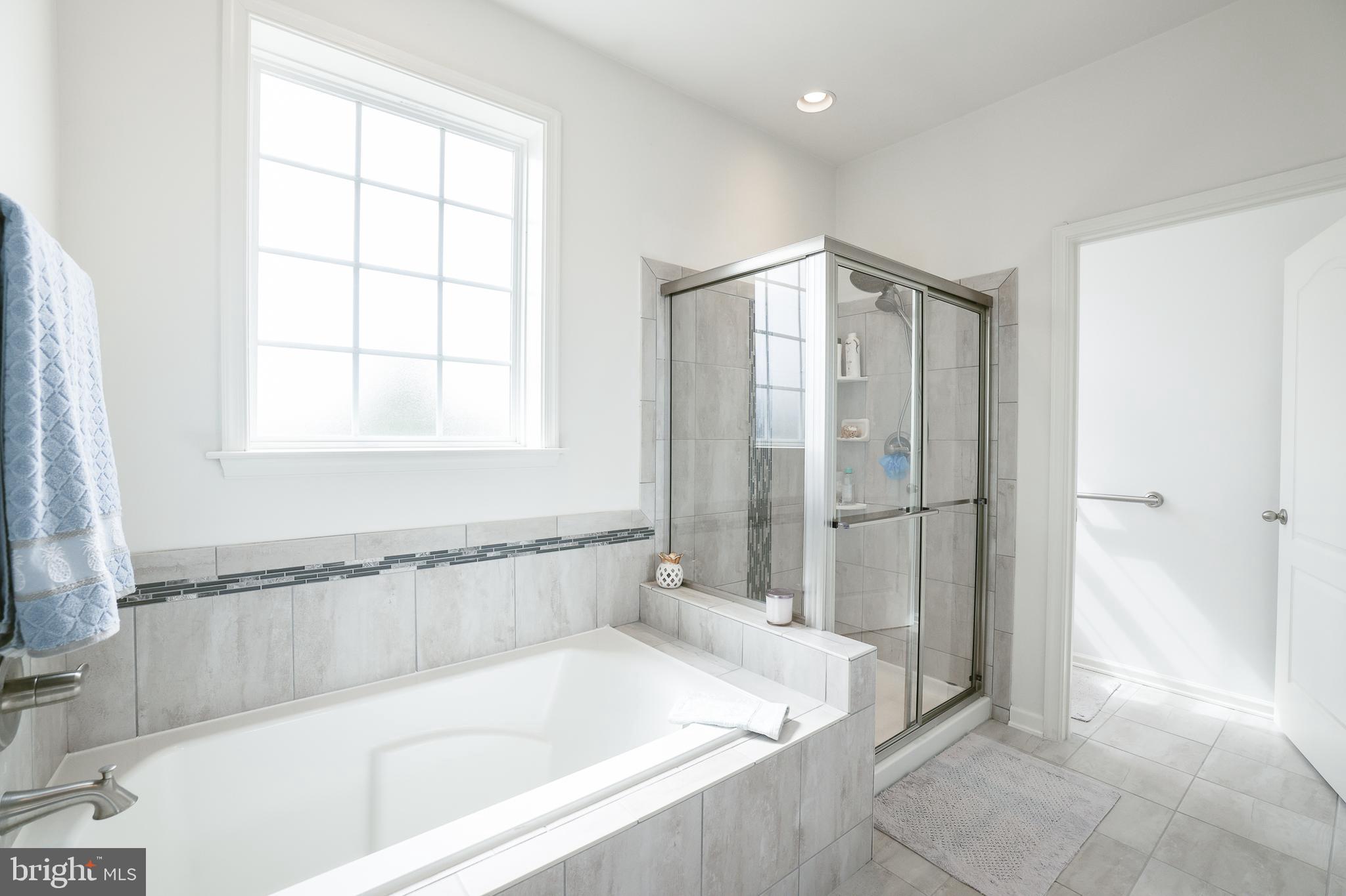 CEDAR MEADOWS - Residential