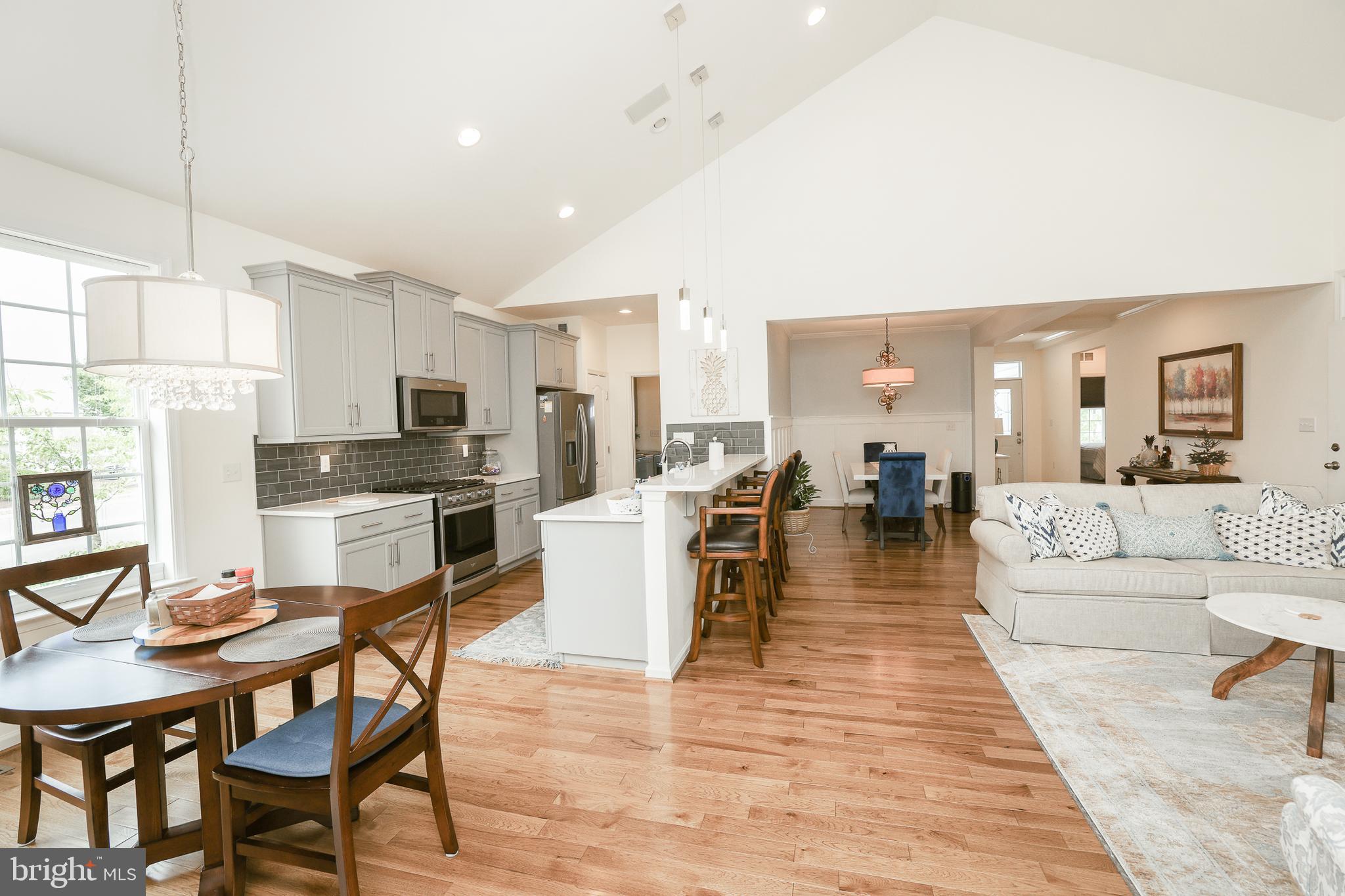 CEDAR MEADOWS - Residential