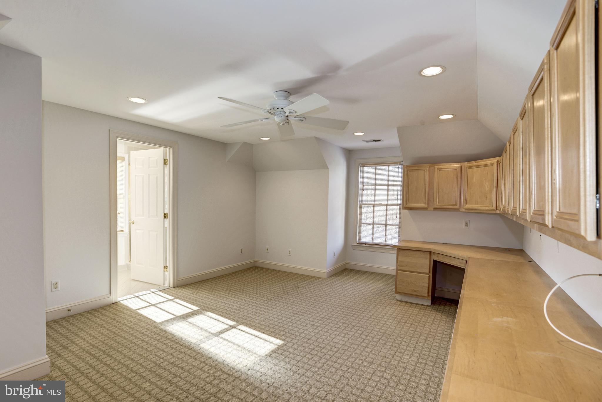 CHAIN BRIDGE TERRACE - Residential