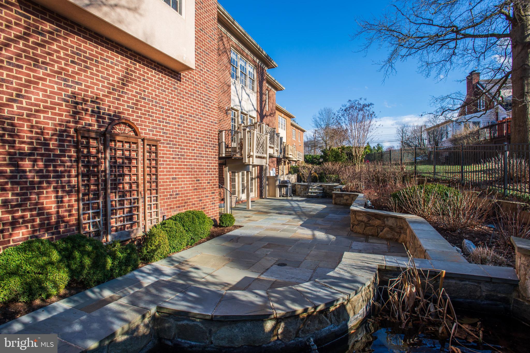 CHAIN BRIDGE TERRACE - Residential