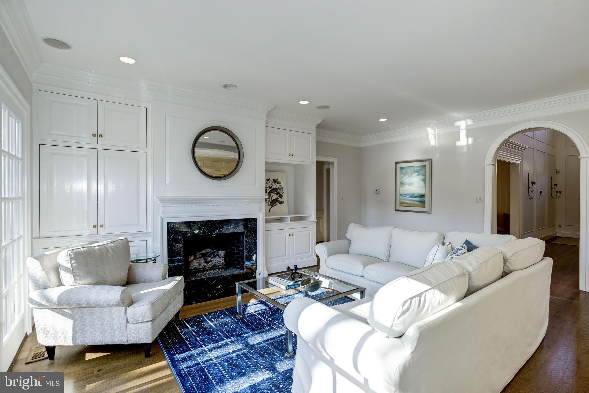 CHAIN BRIDGE TERRACE - Residential