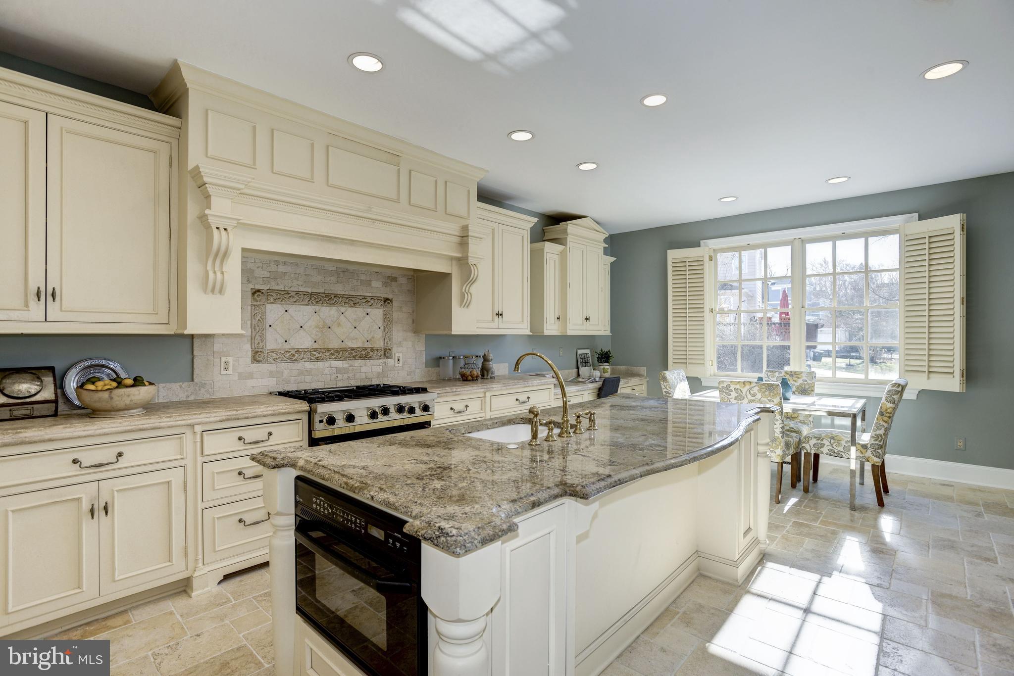 CHAIN BRIDGE TERRACE - Residential