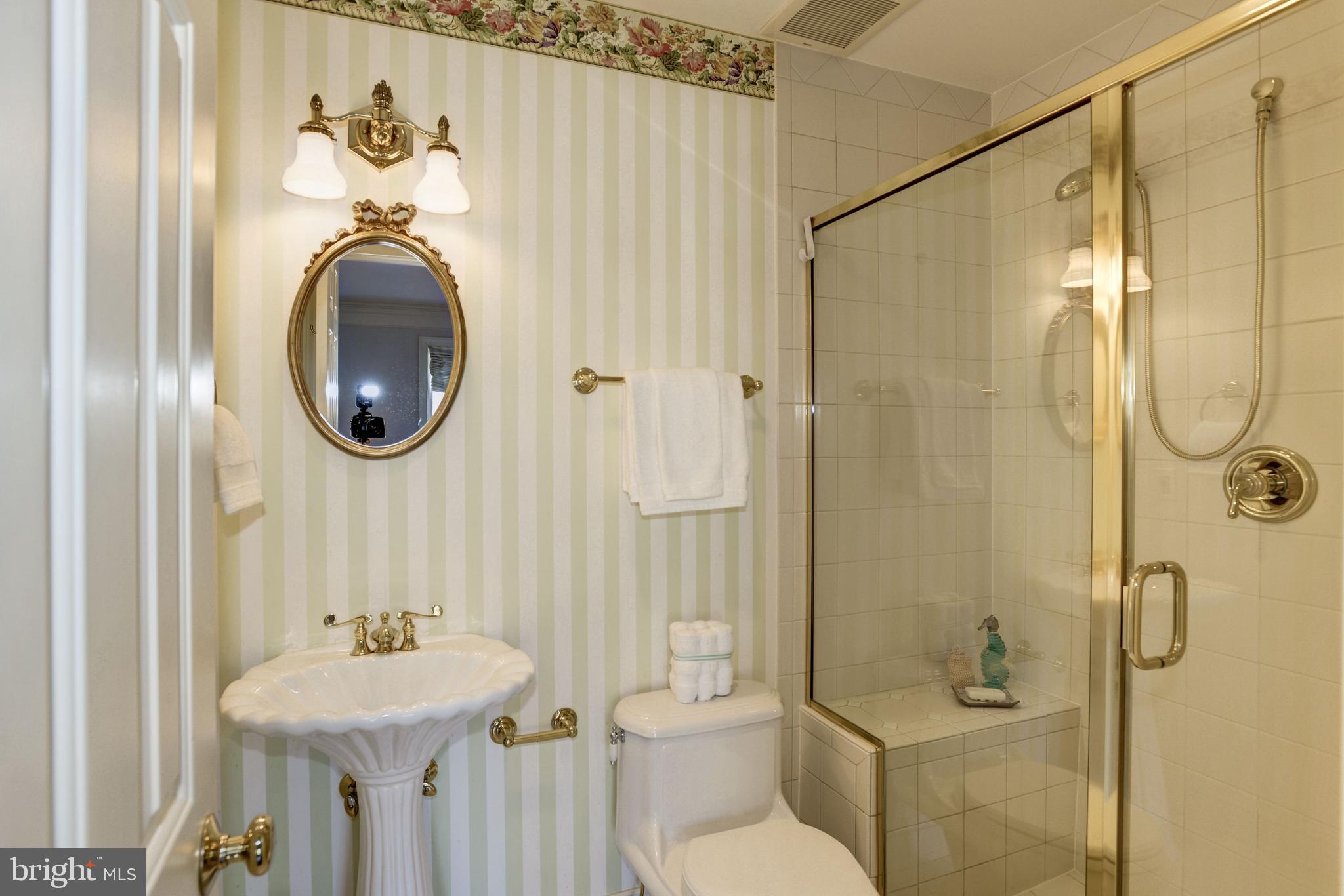 CHAIN BRIDGE TERRACE - Residential