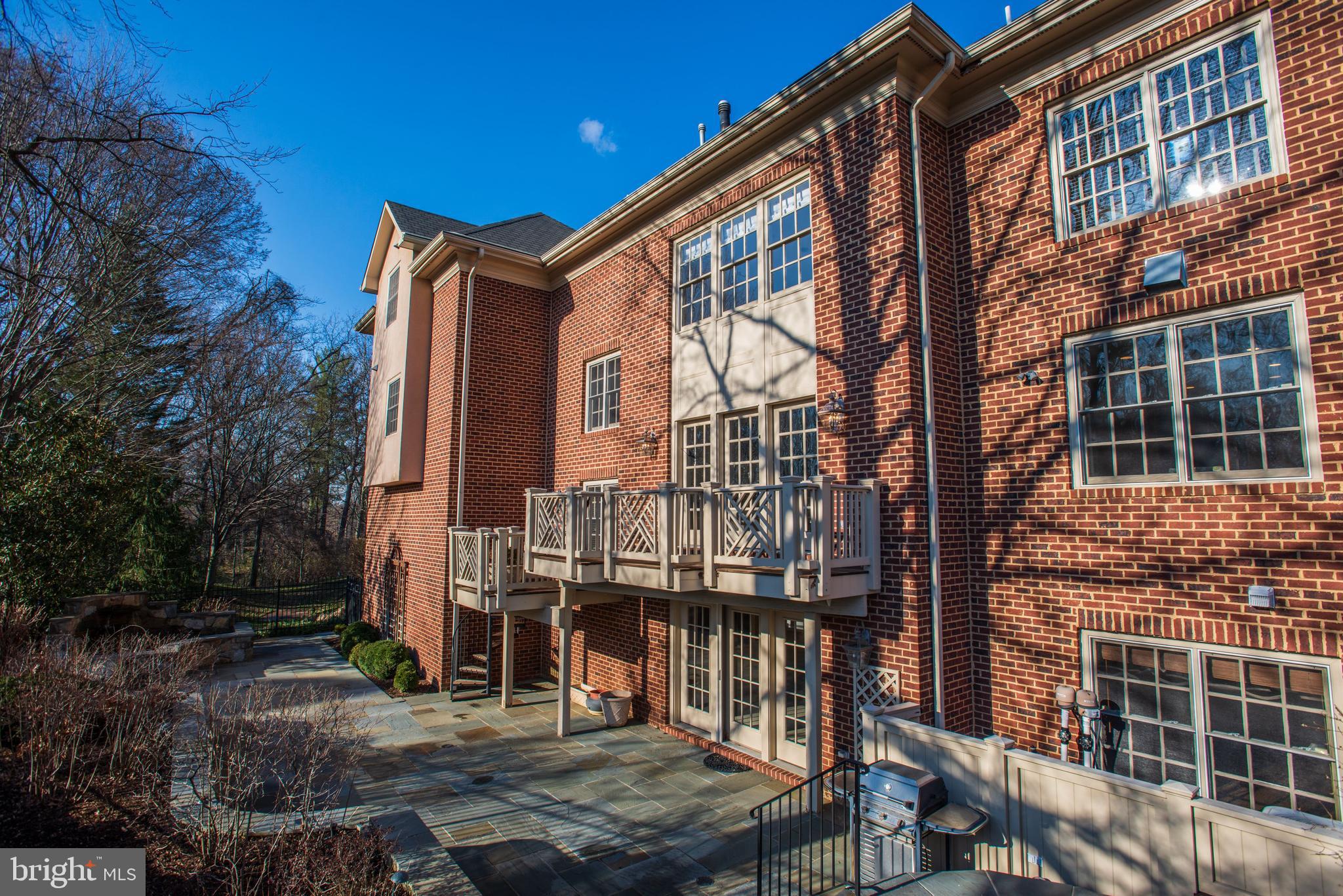 CHAIN BRIDGE TERRACE - Residential