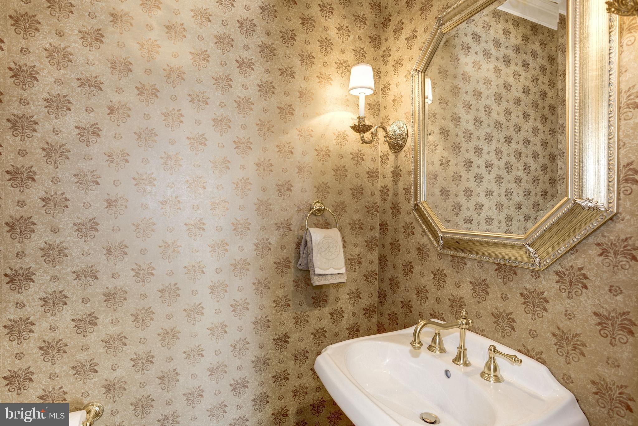 CHAIN BRIDGE TERRACE - Residential