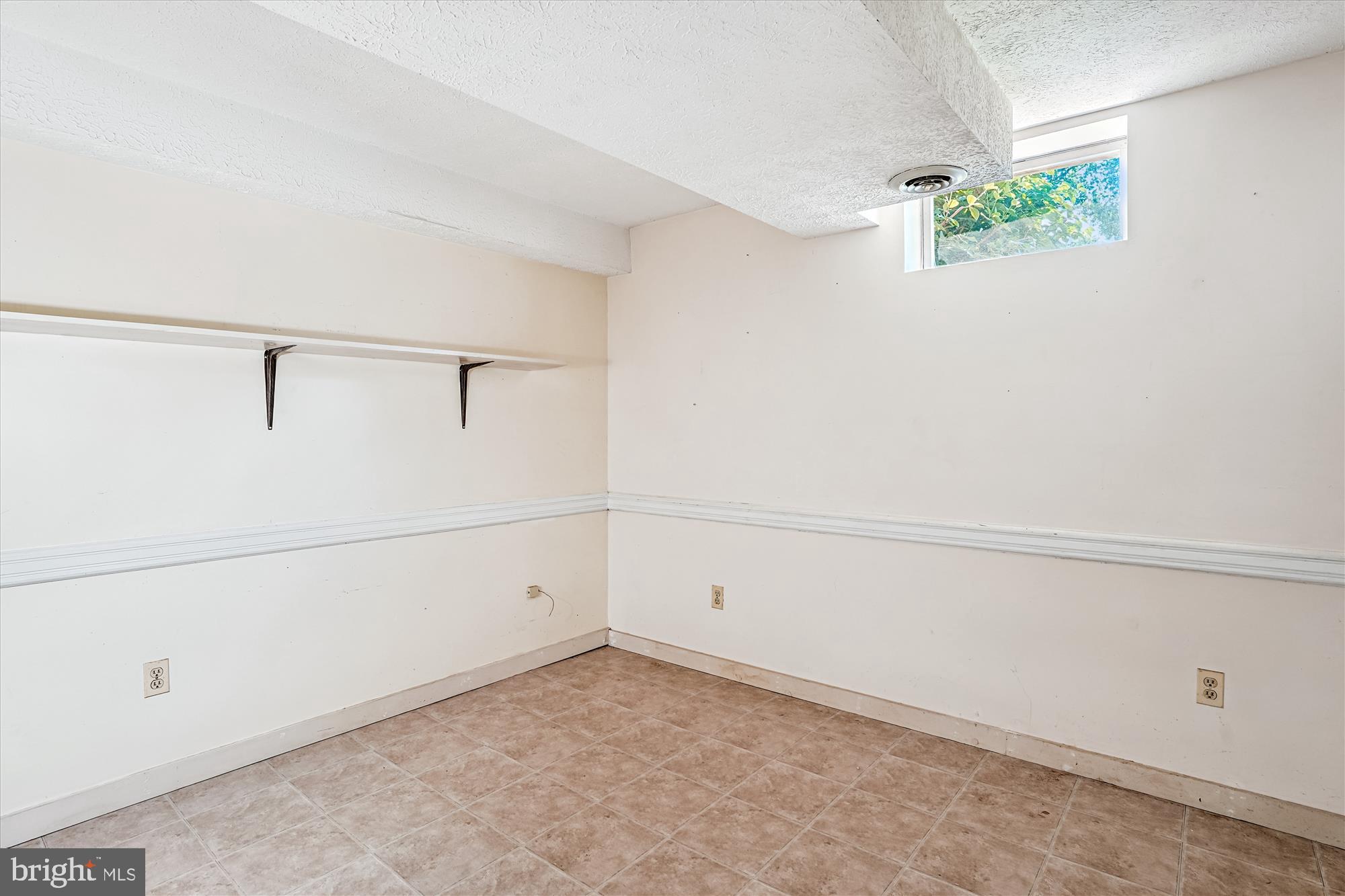 ANCIENT OAK - Residential