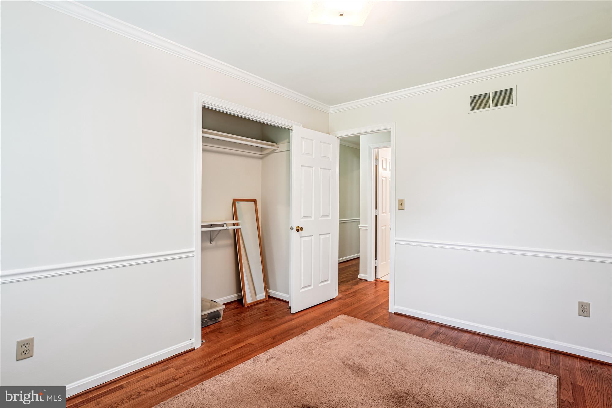 ANCIENT OAK - Residential