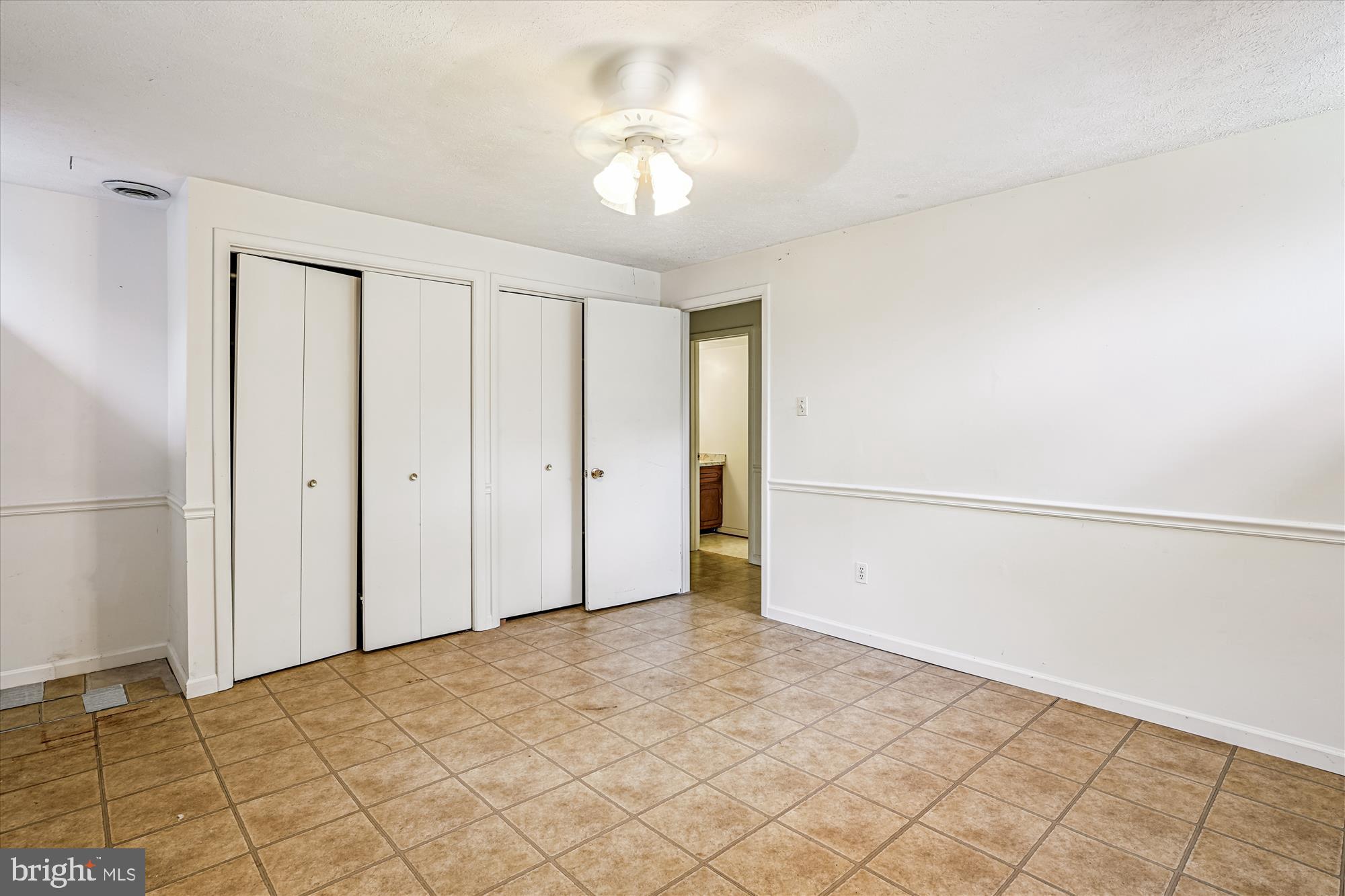 ANCIENT OAK - Residential