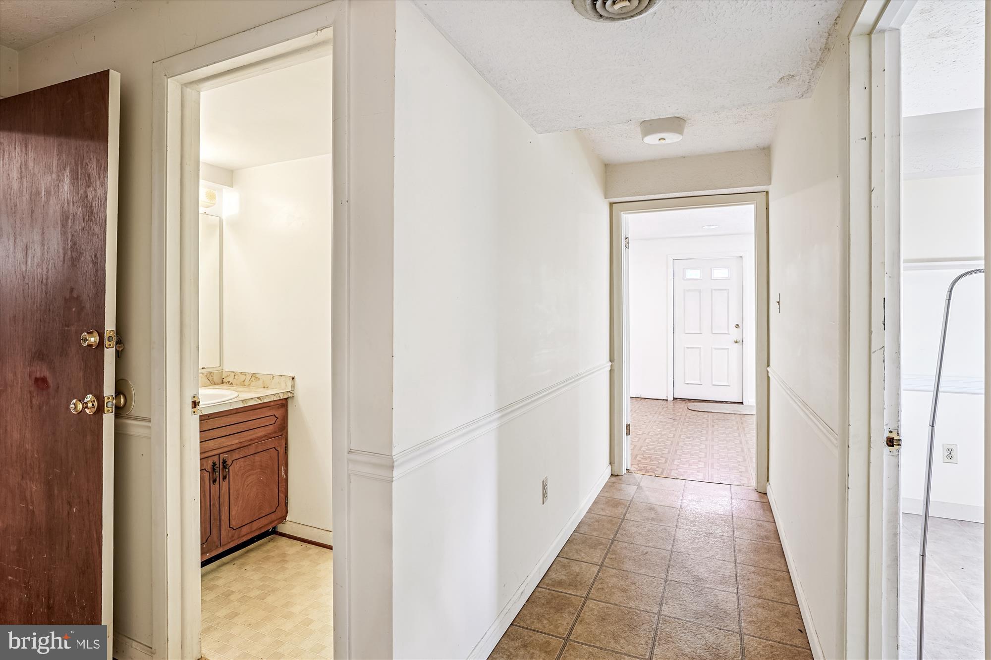 ANCIENT OAK - Residential