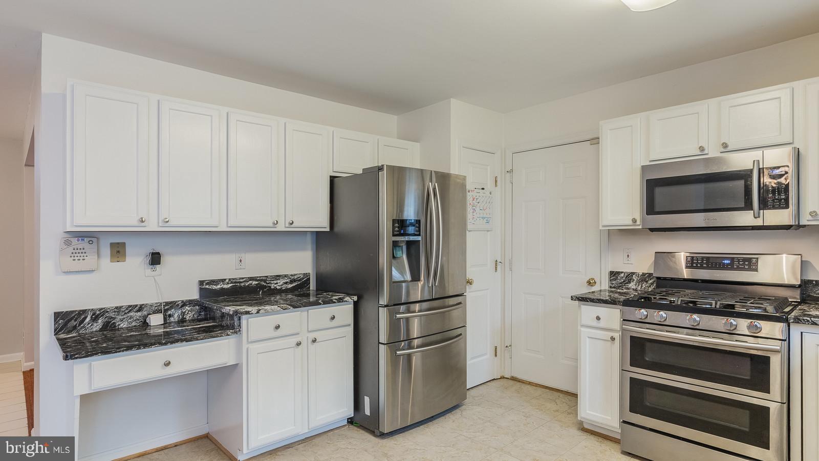 WAYSIDE VILLAGE - Residential