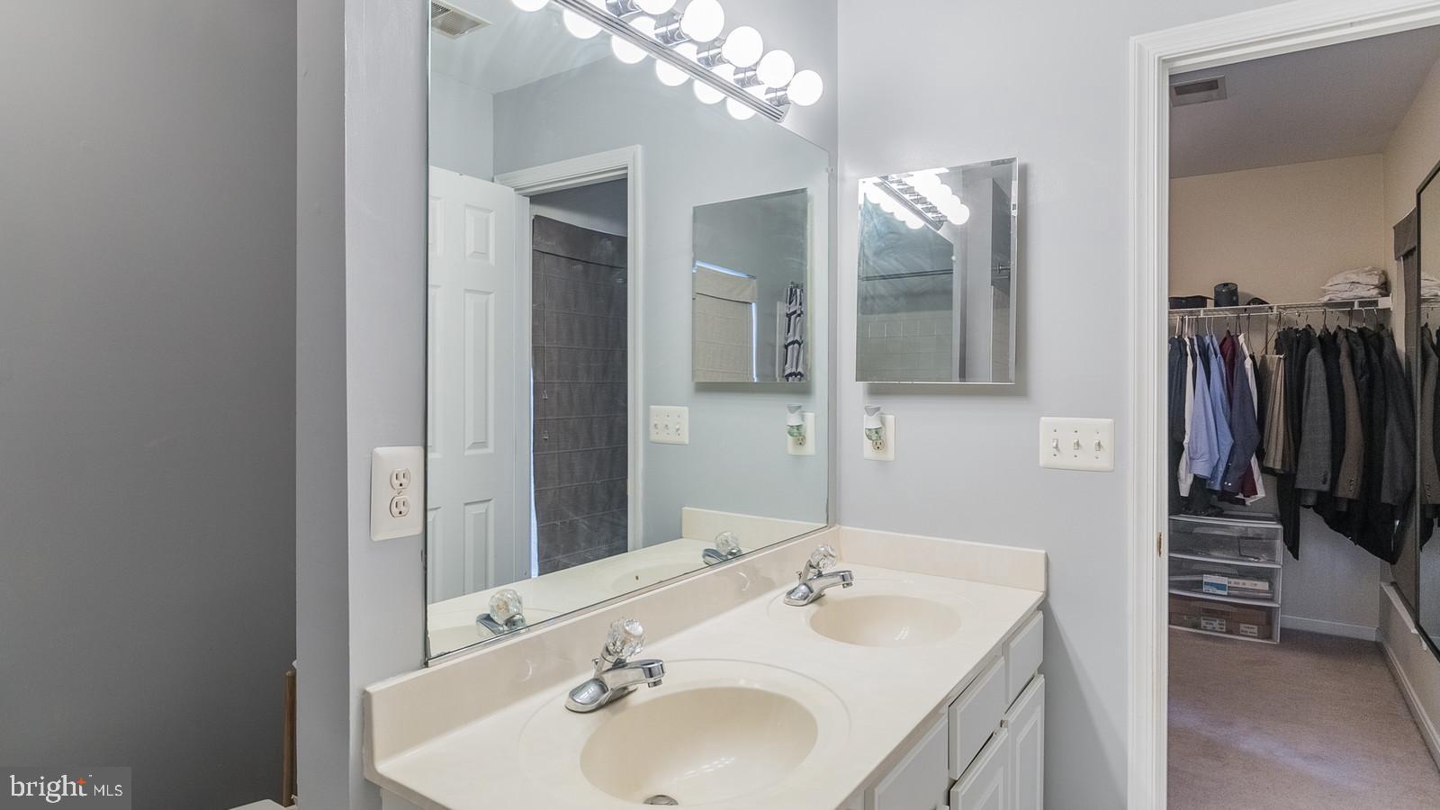 WAYSIDE VILLAGE - Residential