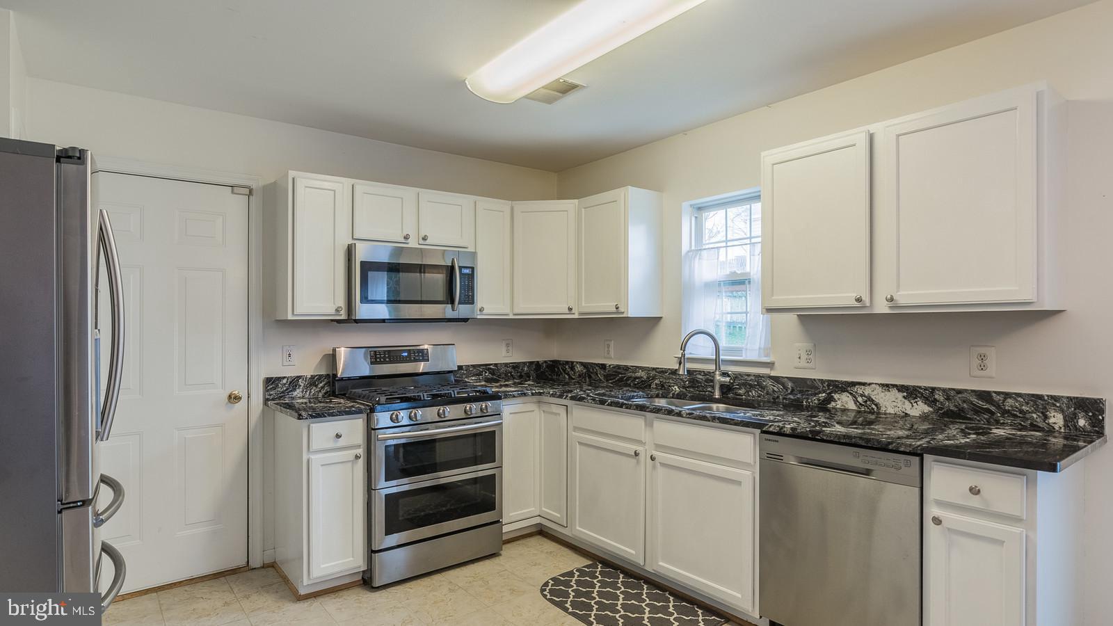 WAYSIDE VILLAGE - Residential