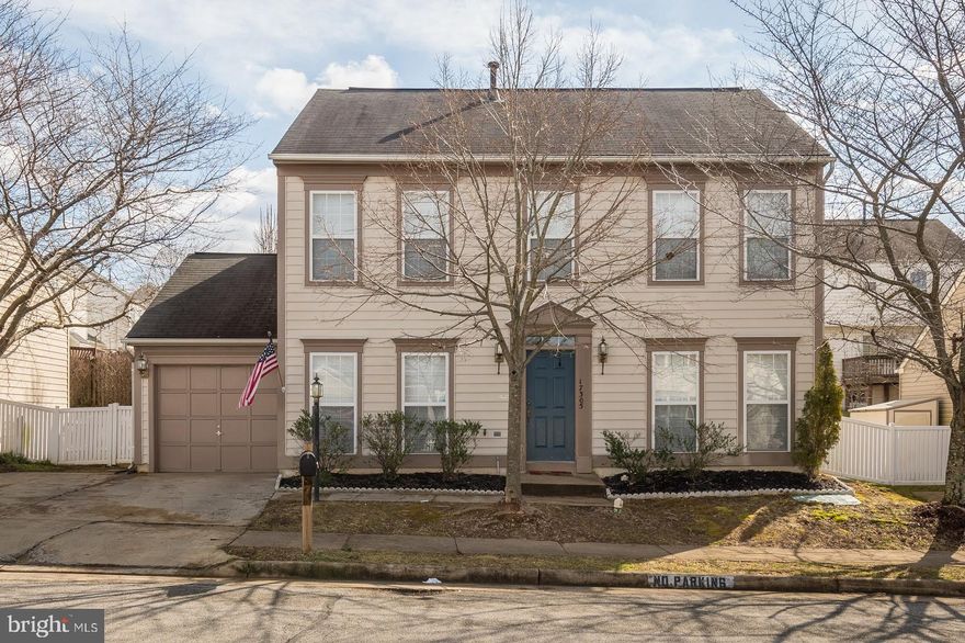 Beautiful Single Family home with 1 car garage convenient to I95 and Route 1.   Well maintained and move in ready - Good sized bedrooms,  master suite with full bath/walk-in closet, updated kitchen with tile flooring, hardwood flooring on main level,  fenced rear yard, play set, spacious deck for your summer BBQ's. Open concept kitchen, dining room, living room as well as a spacious office space or kids playroom.  The Community offers commuter bus stops, multiple pools, tennis court, tot lots, community center. New HVAC - August 2017, Bathrooms updated - January 2019, Main level paint February 2019.  Deck updated with new wood - September 2018.  All stainless steel appliances 2016. Close to schools. Restaurants, shopping, golfing, VRE, I-95, Quantico, Museum, National Parks and much more.