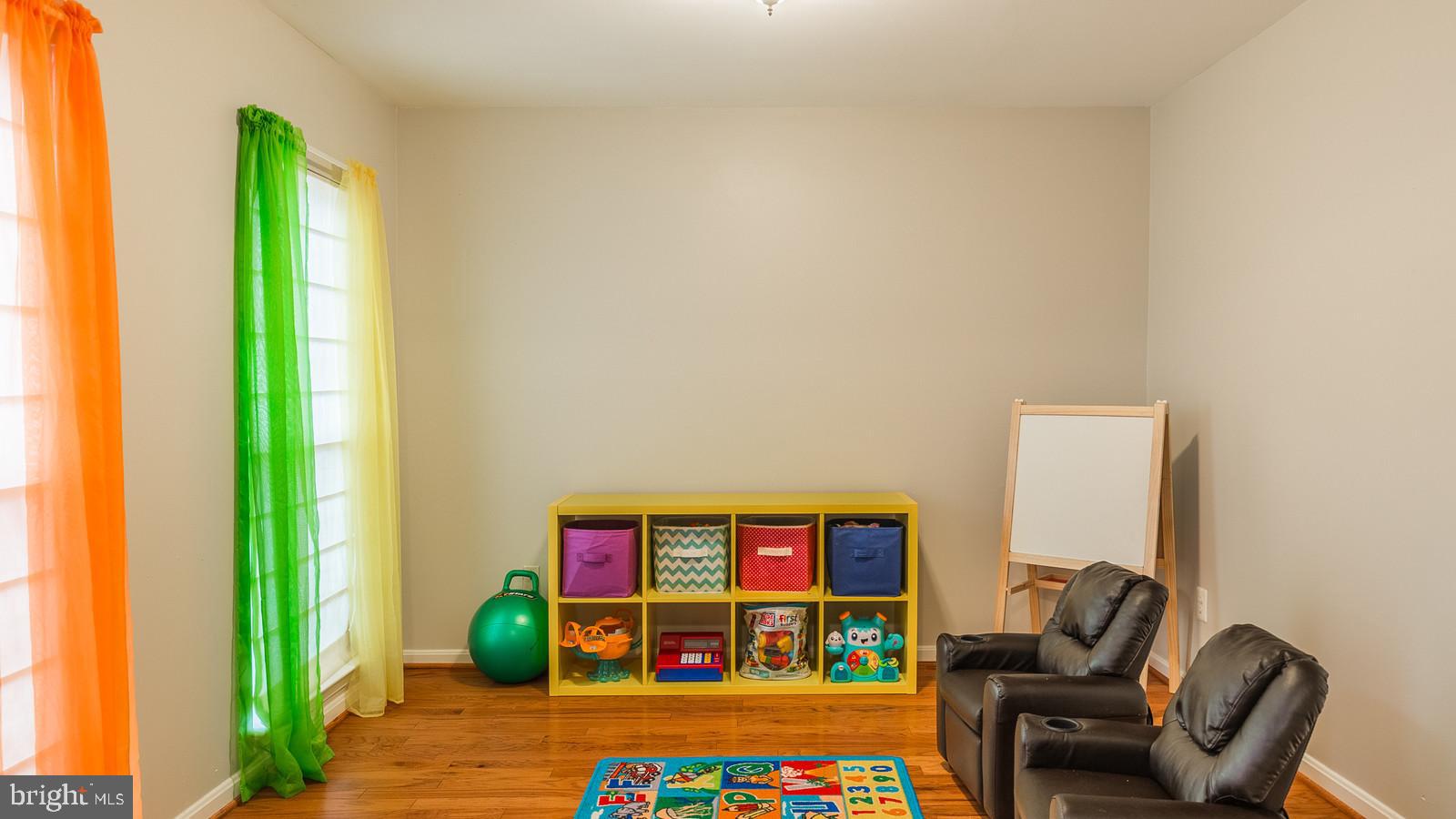 WAYSIDE VILLAGE - Residential