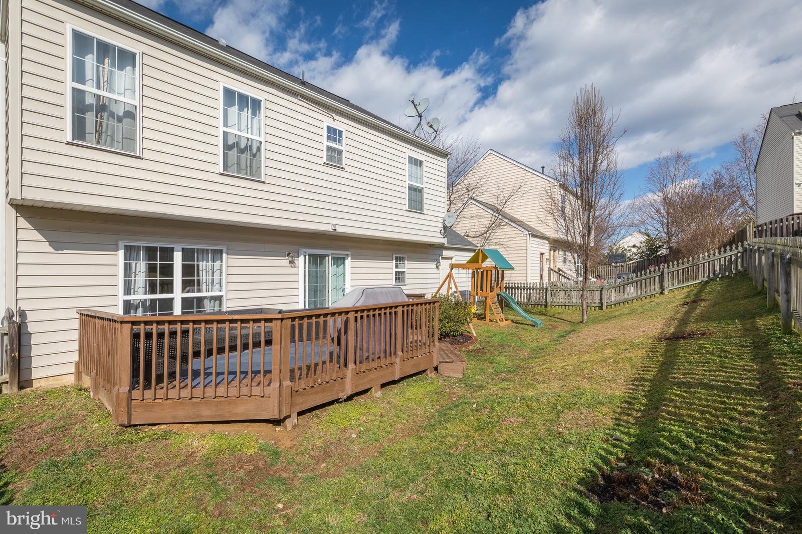 WAYSIDE VILLAGE - Residential