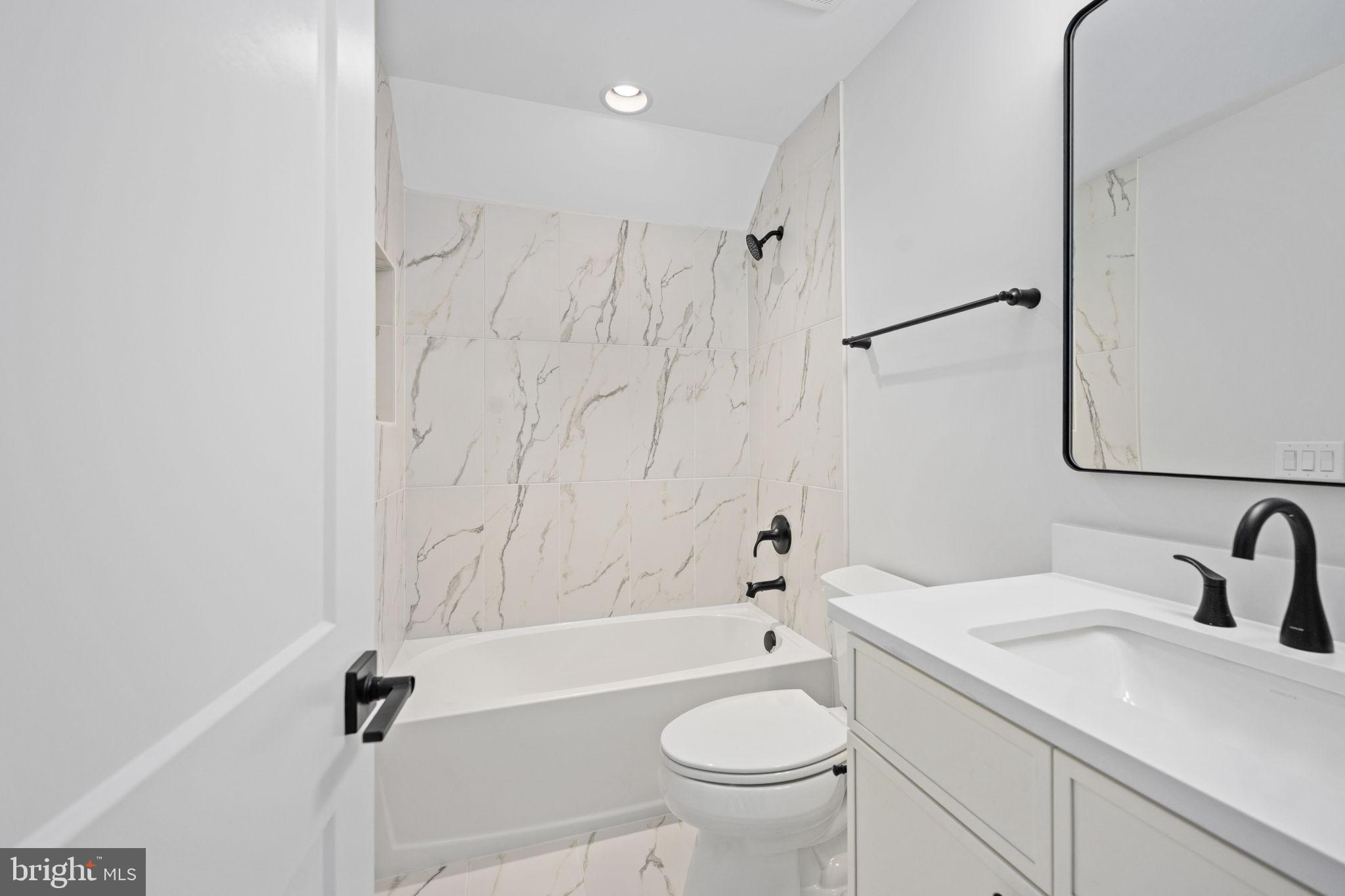 ROSNI ESTATES - Residential