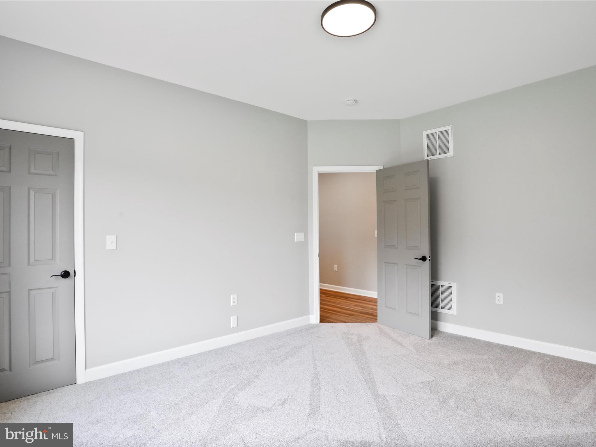 WILLOW BROOK - Residential