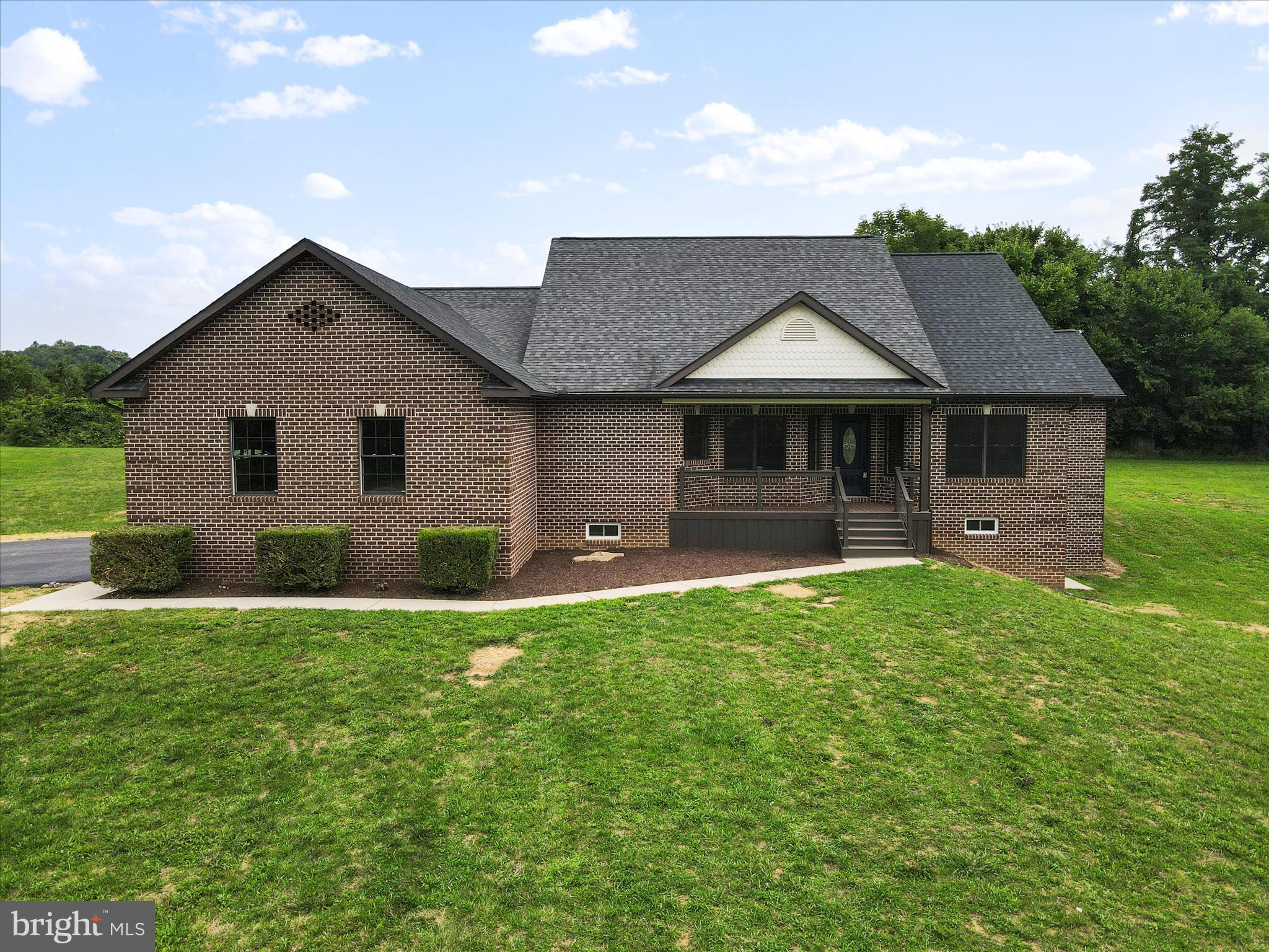 WILLOW BROOK - Residential