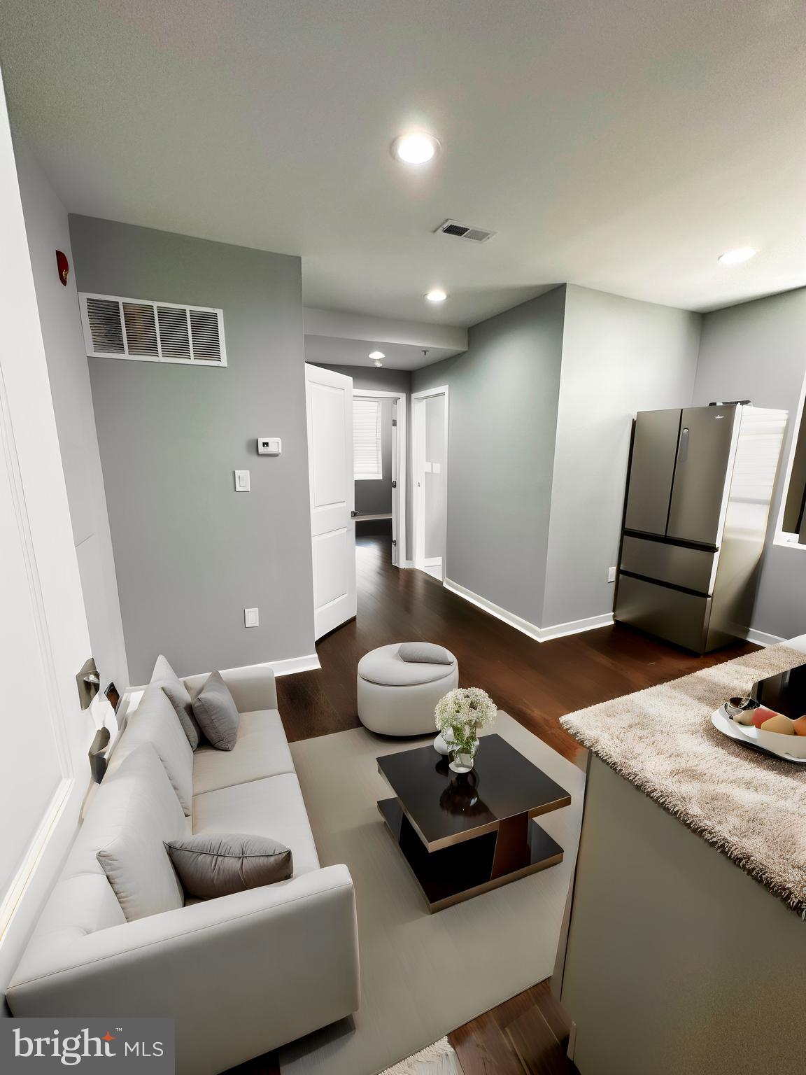 1801 W VENANGO STREET 3