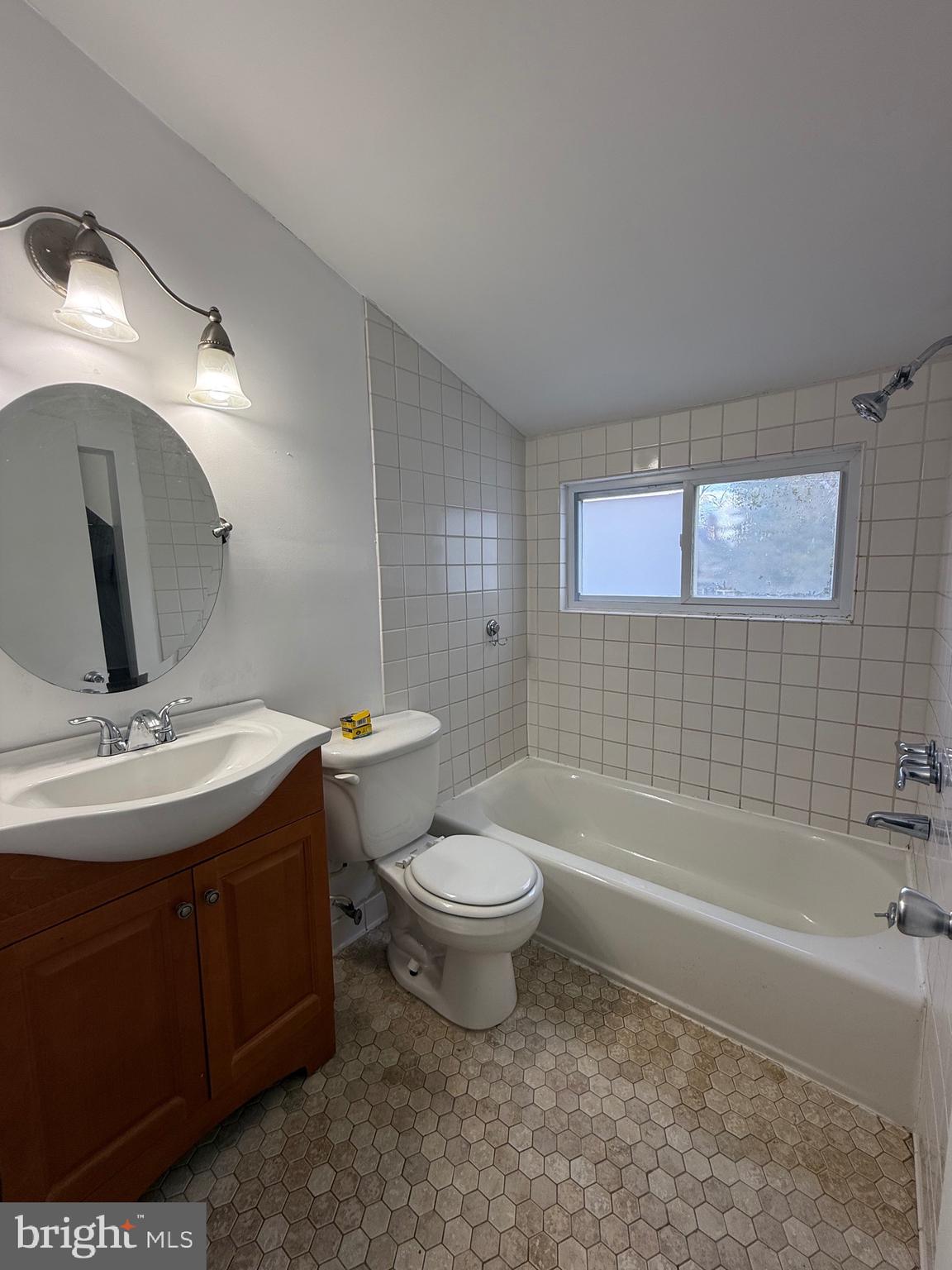 GLENMONT HILLS - Residential