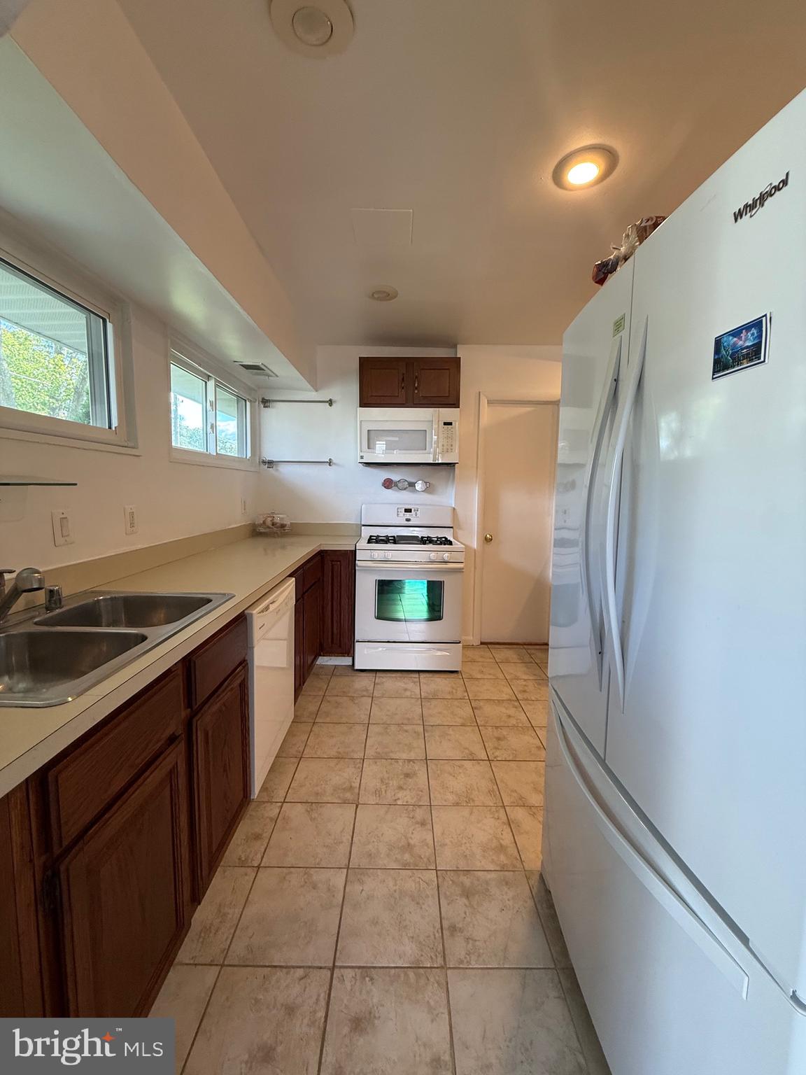 GLENMONT HILLS - Residential