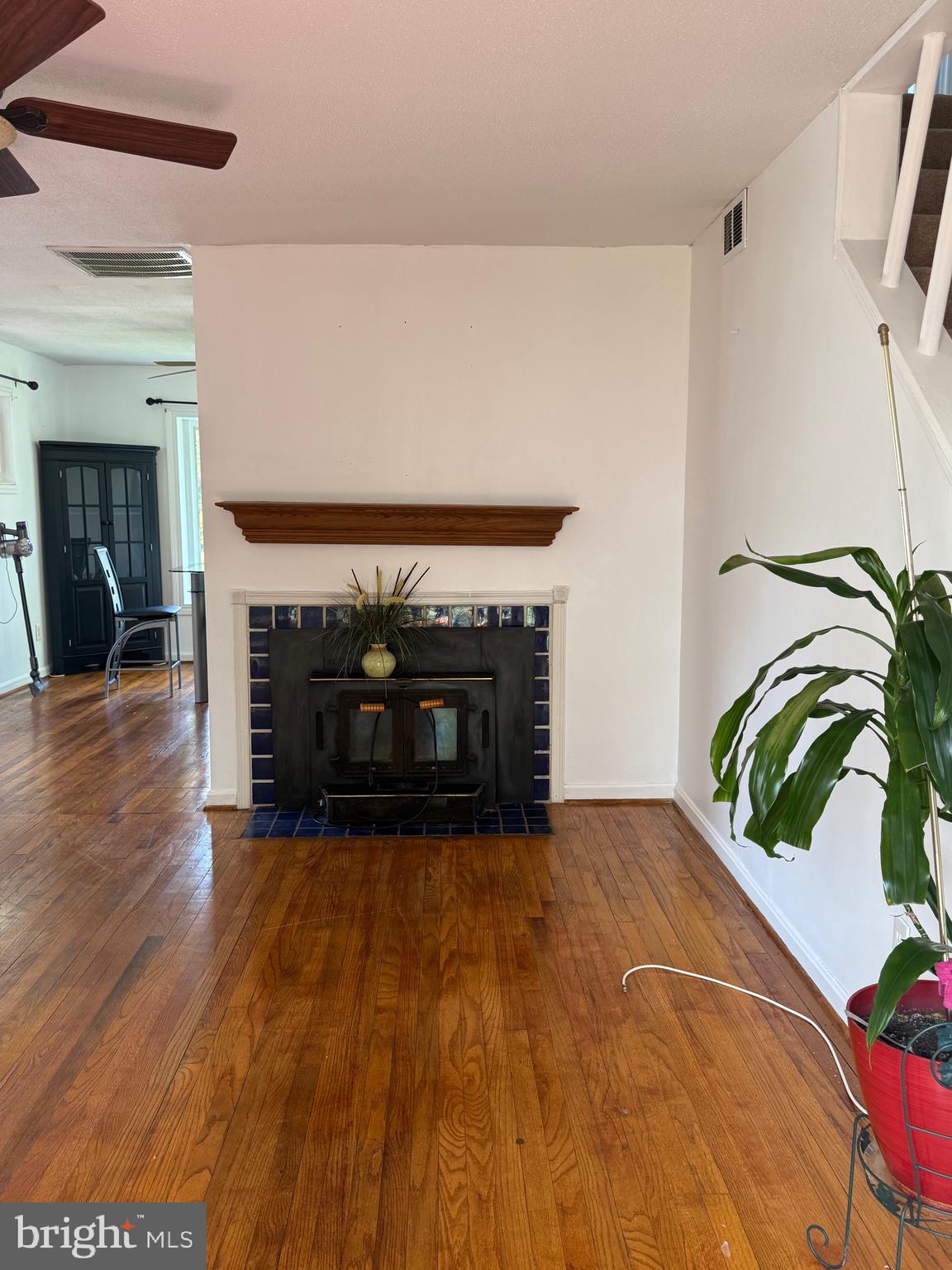 GLENMONT HILLS - Residential