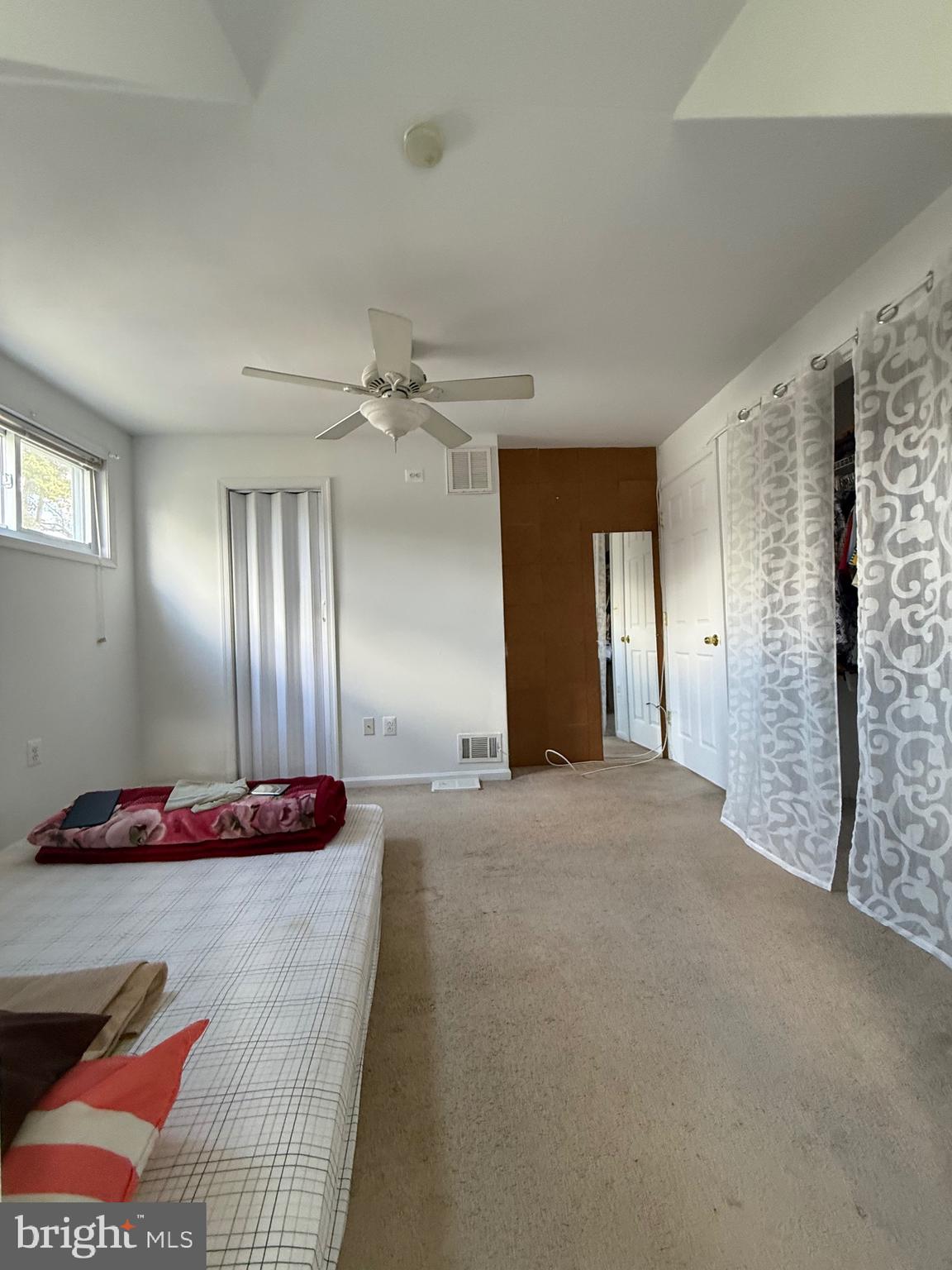 GLENMONT HILLS - Residential