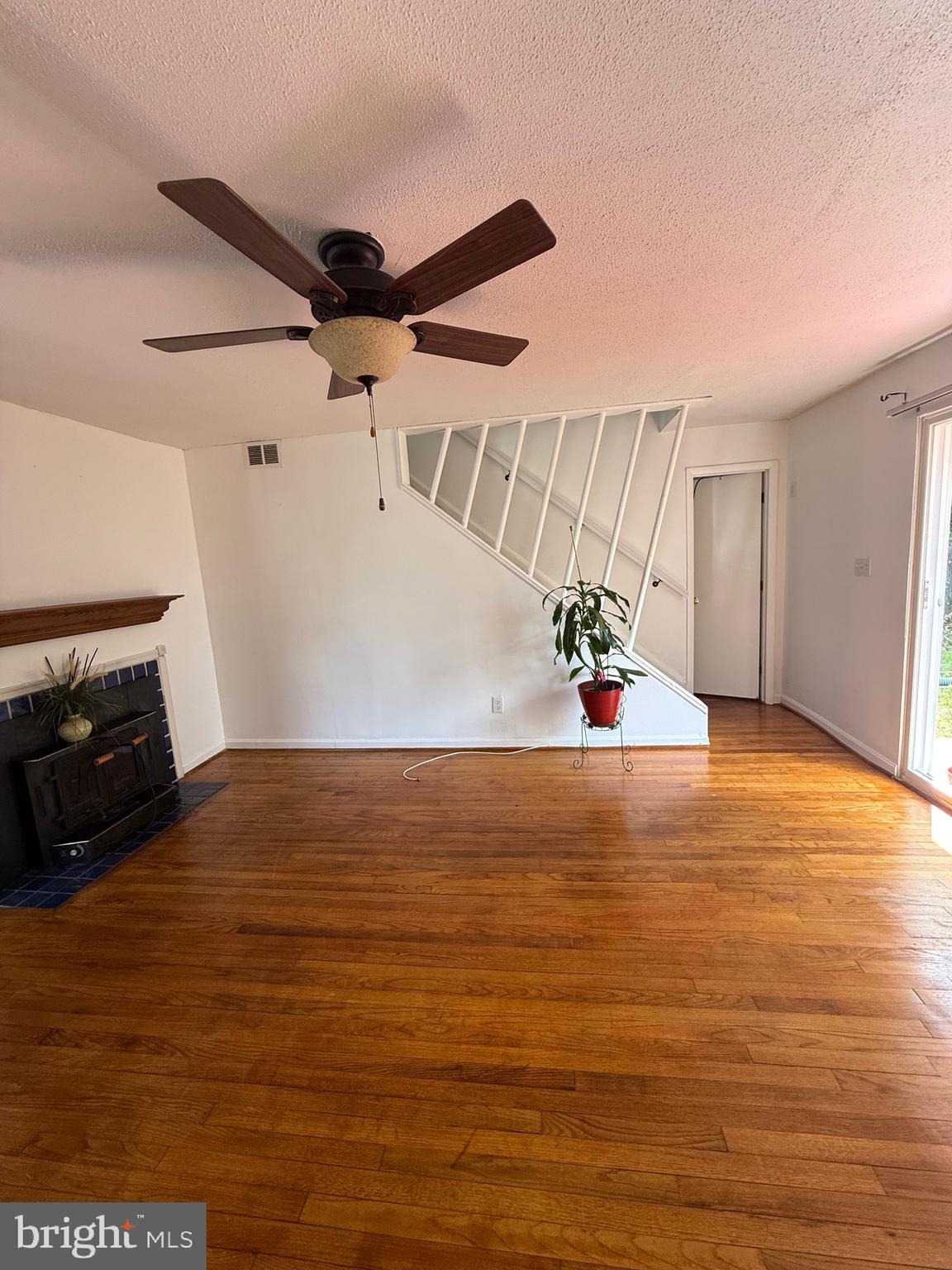 GLENMONT HILLS - Residential