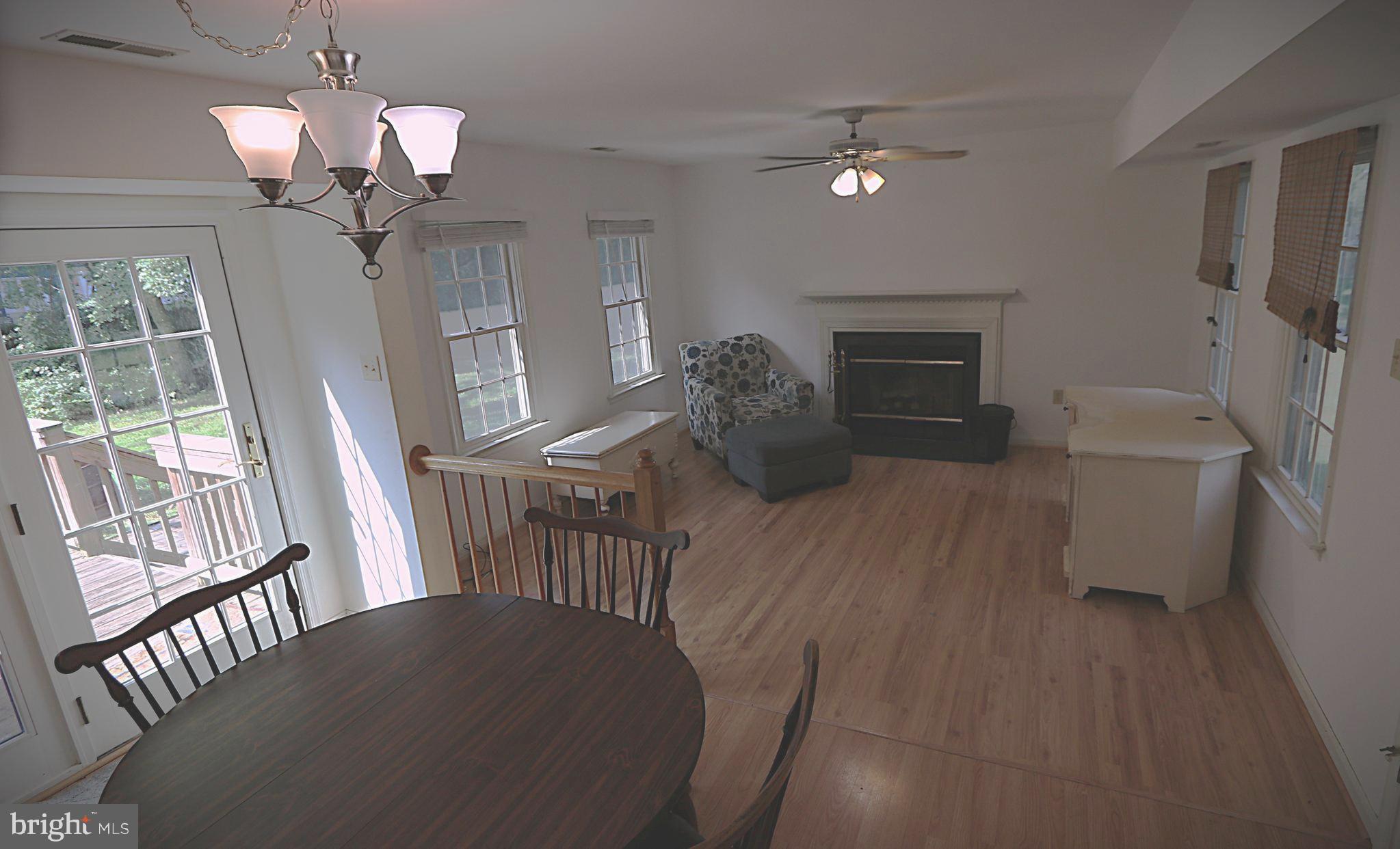 10 GENEVIEVE COURT