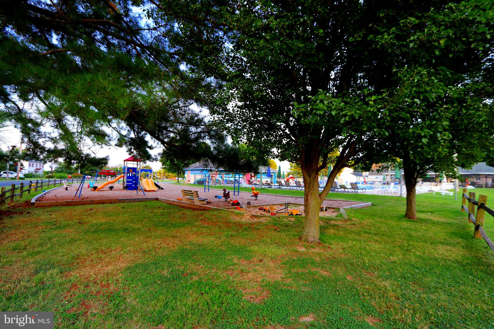 CLOVERFIELDS - Residential