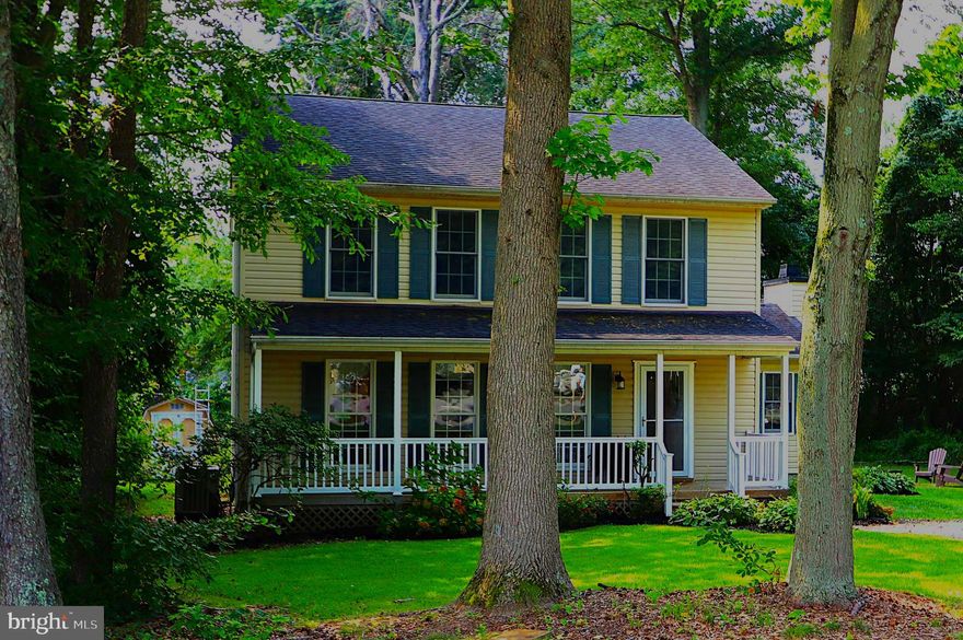 Open Saturday & Sunday 12/20 & 12/21 11-2 Come on Home!! Nestled away in a quiet little cul-de-sac in the amenity filled community of Cloverfields you'll find  this charming home just waiting for you to make it your own.  New Carpet & fresh paint! Come see all the new updates! Ready to move in! 3 bedrooms and 2 full baths are all on the upper level. The main floor offers a half bath, kitchen with great flow around the island that opens to the living room with cozy fireplace perfect for holiday cheer! Separate dining room off the centrally located kitchen, huge family and sunroom that gives you separate living space for everyone to have their own space to spread out with hobbies or leisure. The deck off the back of the house leads you to a sunny patio area, great for Grillin' & Chillin', overlooking a spacious yard that's easy to keep maintained but big enough for your perfect garden dreams. Extra time on your hands?! How better to spend it enjoying the Chester River, Boating, SUP & Kayaking, Beach, Pool, Boat Ramp and the many other amenities Cloverfields has to offer. Extremely close to schools, restaurants, shopping with easy access to the Bay Bridge and our Historic little towns to explore. Give us a call for your private tour today!