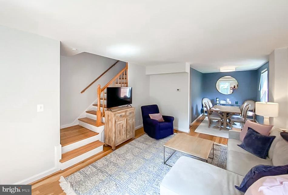 FAIRLINGTON COMMONS - Residential Lease