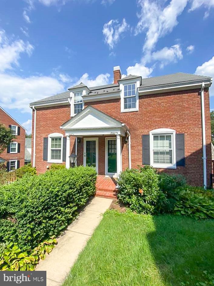 FAIRLINGTON COMMONS - Residential Lease