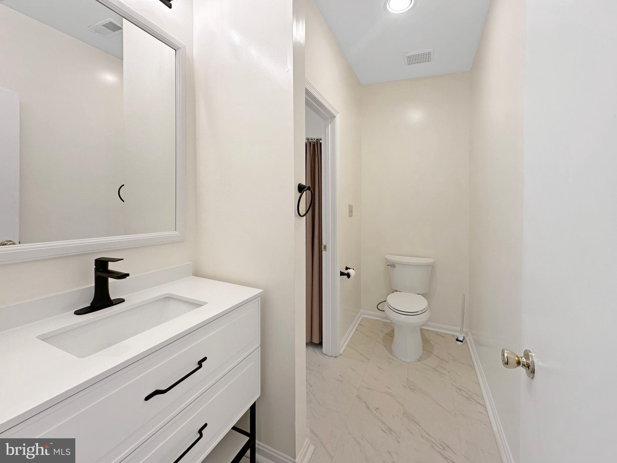 BRISTOL PARK - Residential