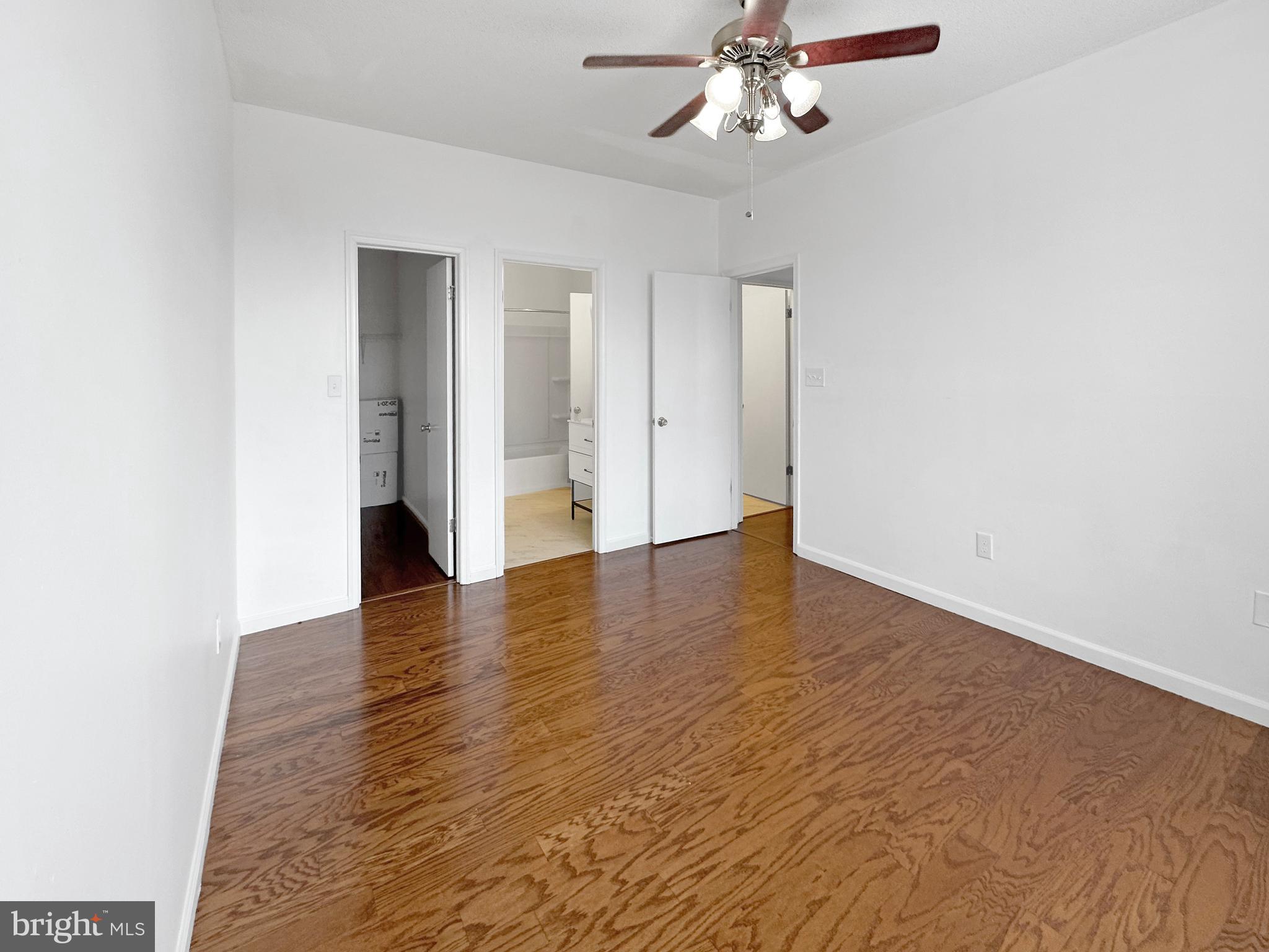 BRISTOL PARK - Residential