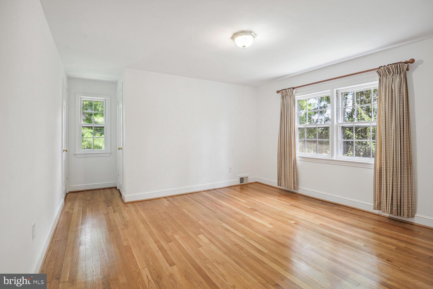 LOCUST HILL ESTATES - Residential