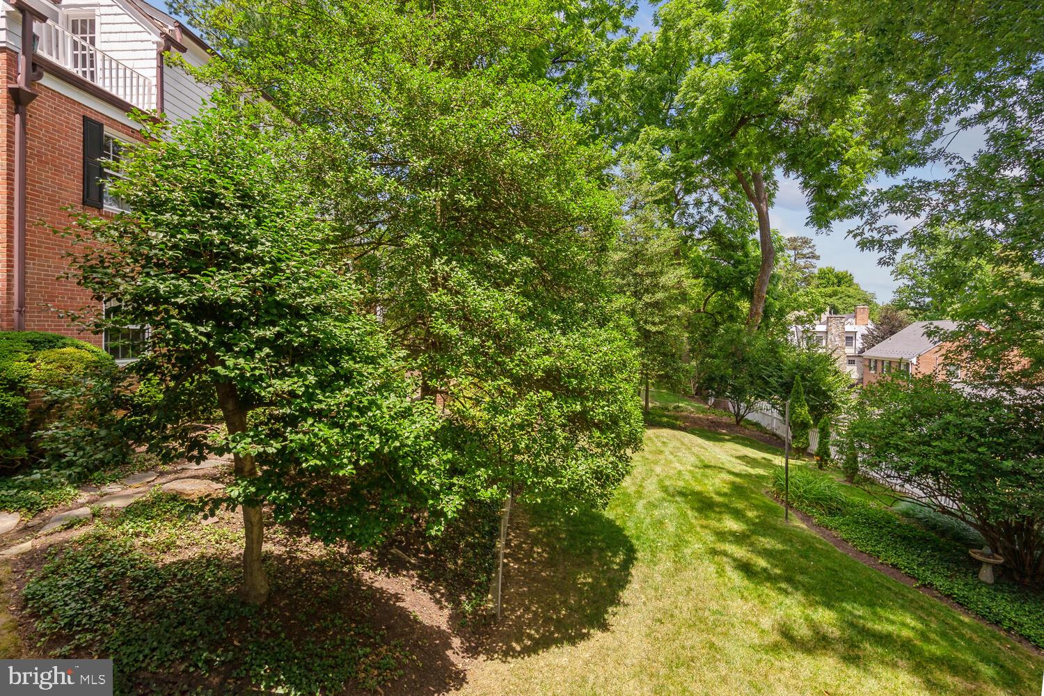 LOCUST HILL ESTATES - Residential