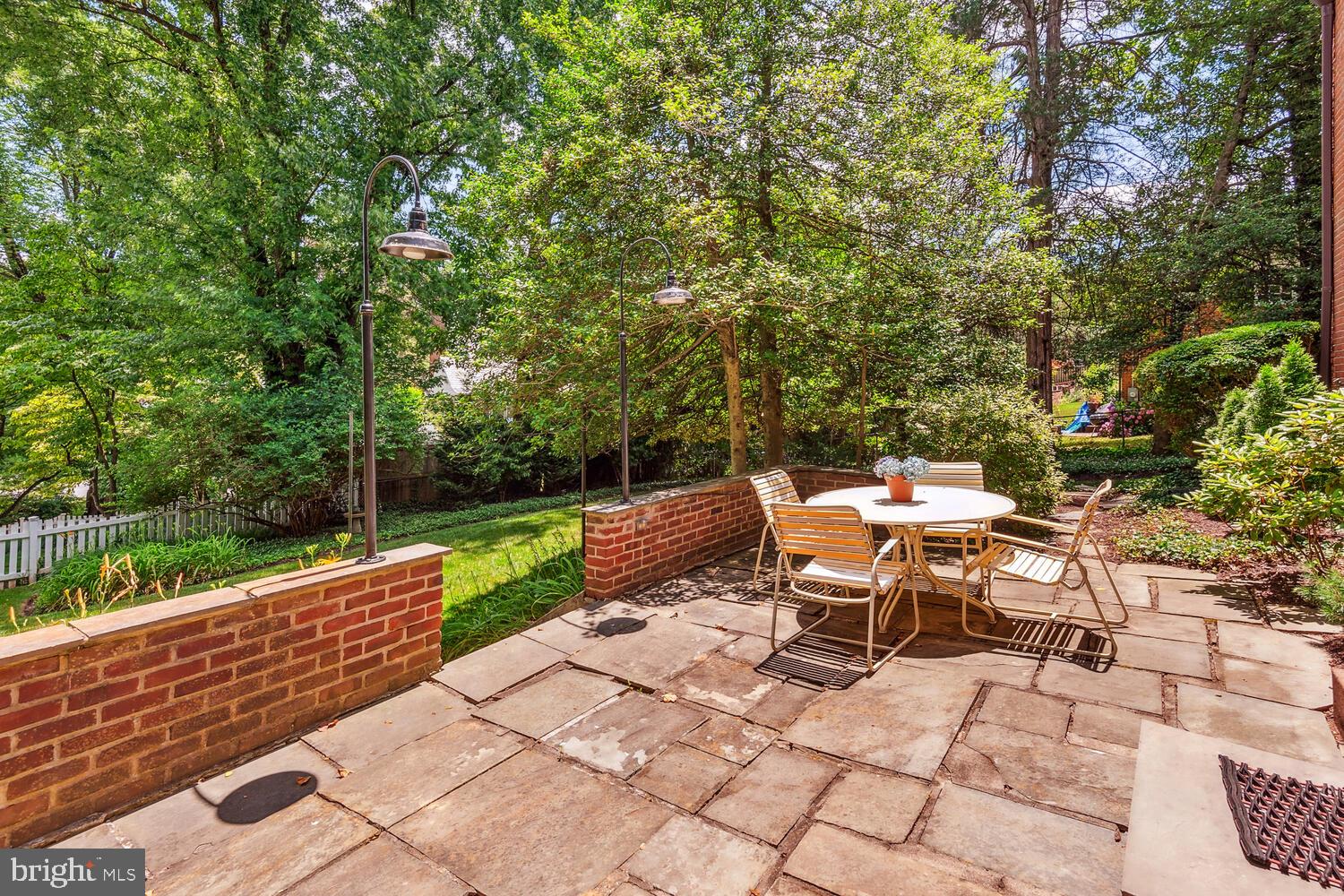 LOCUST HILL ESTATES - Residential