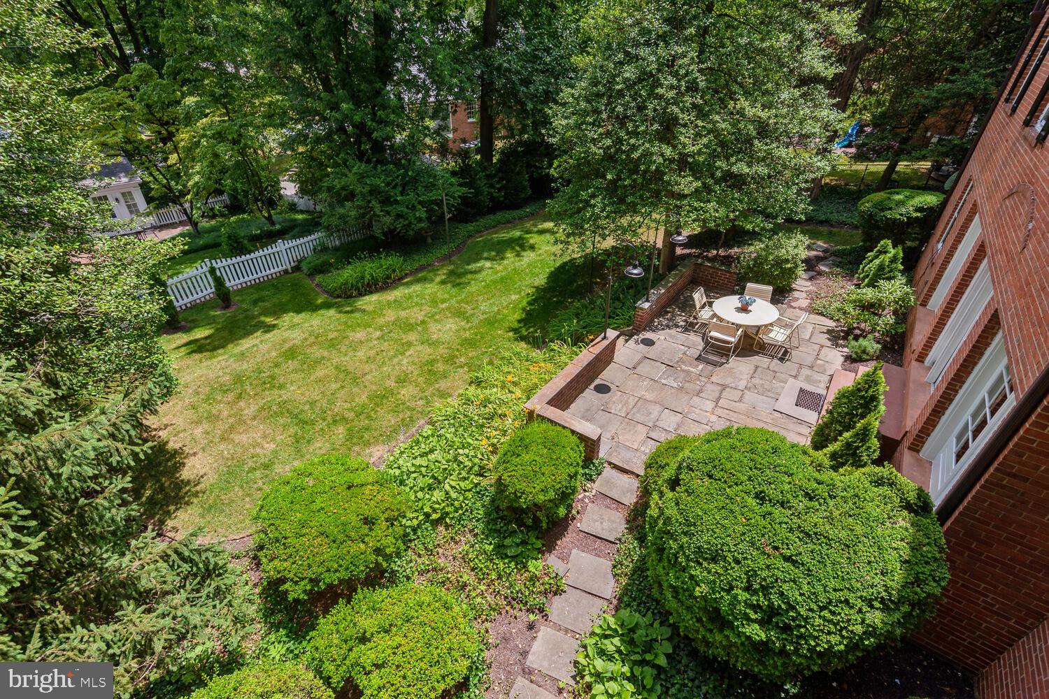 LOCUST HILL ESTATES - Residential